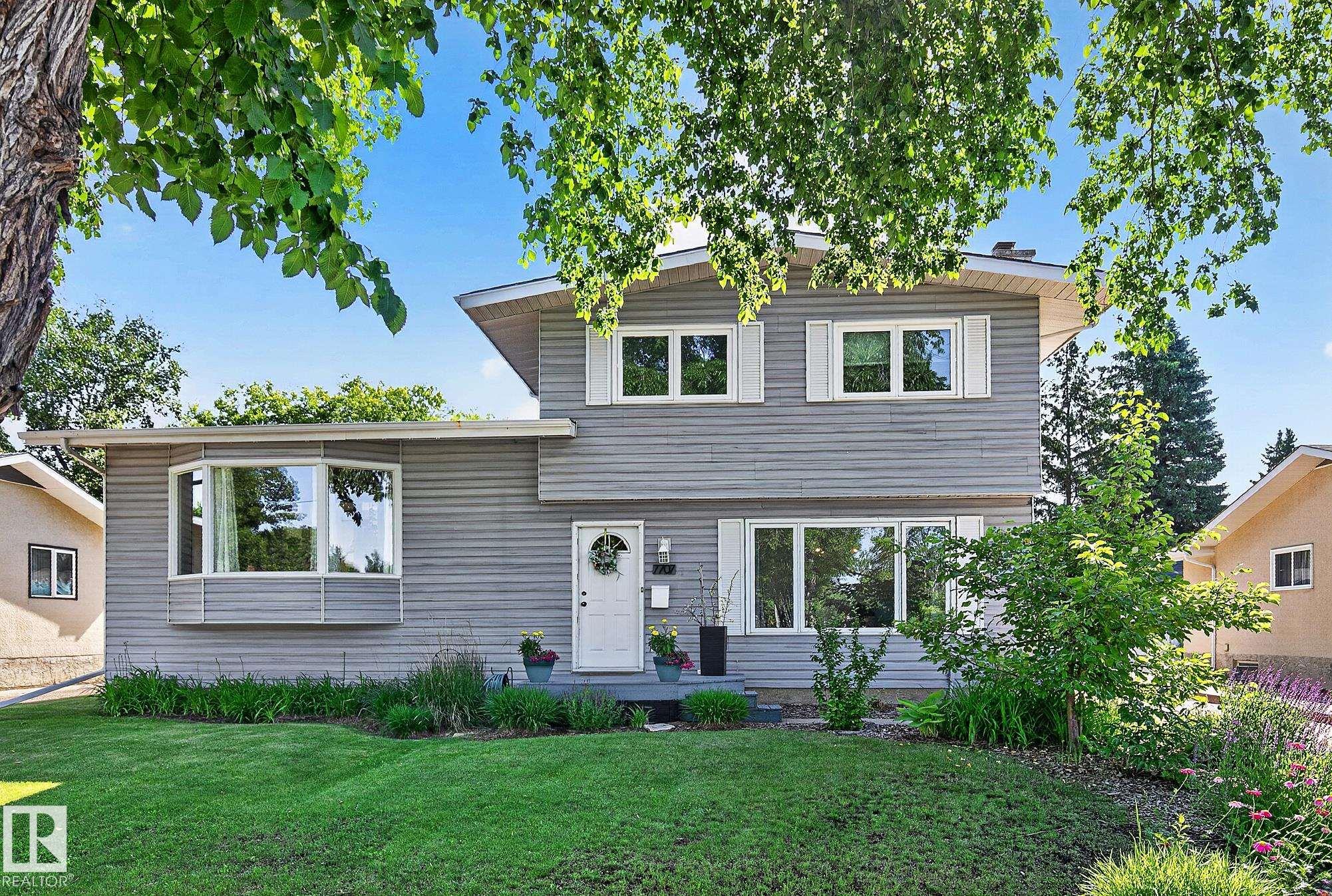 7707 156 Street, Edmonton, Alberta, T5R 1X6