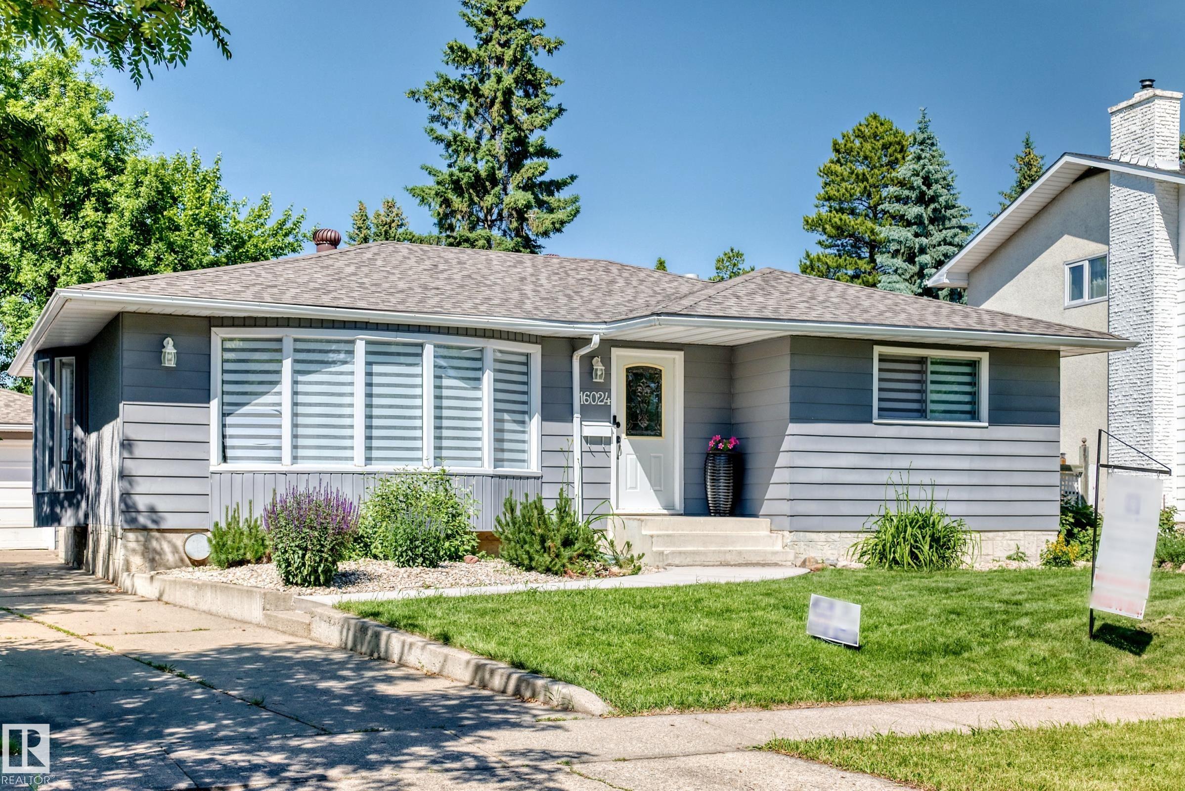 16024 78 Avenue, Edmonton, Alberta, T5R 3E4