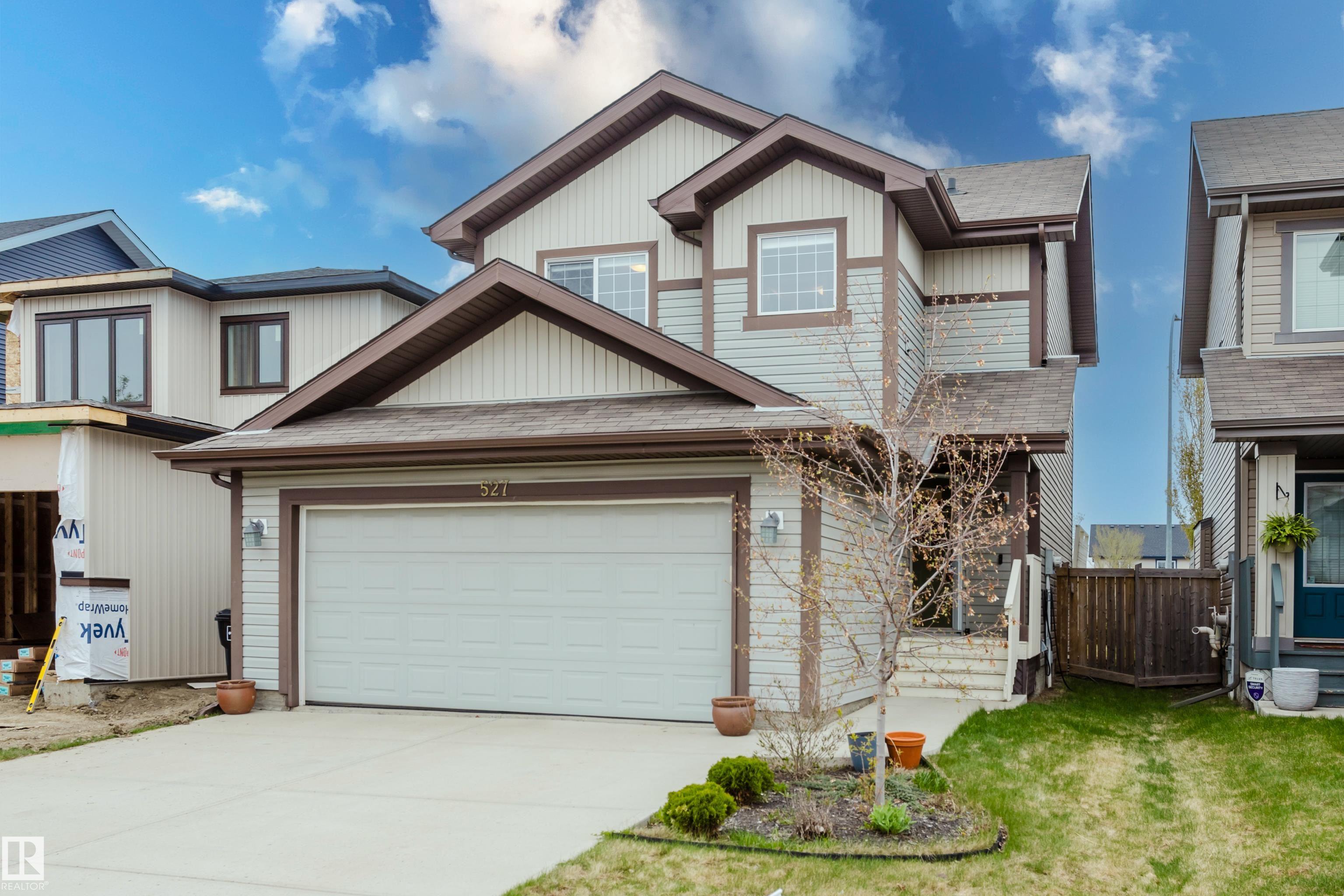 527 171 Street, Edmonton, Alberta, T6W 2A4