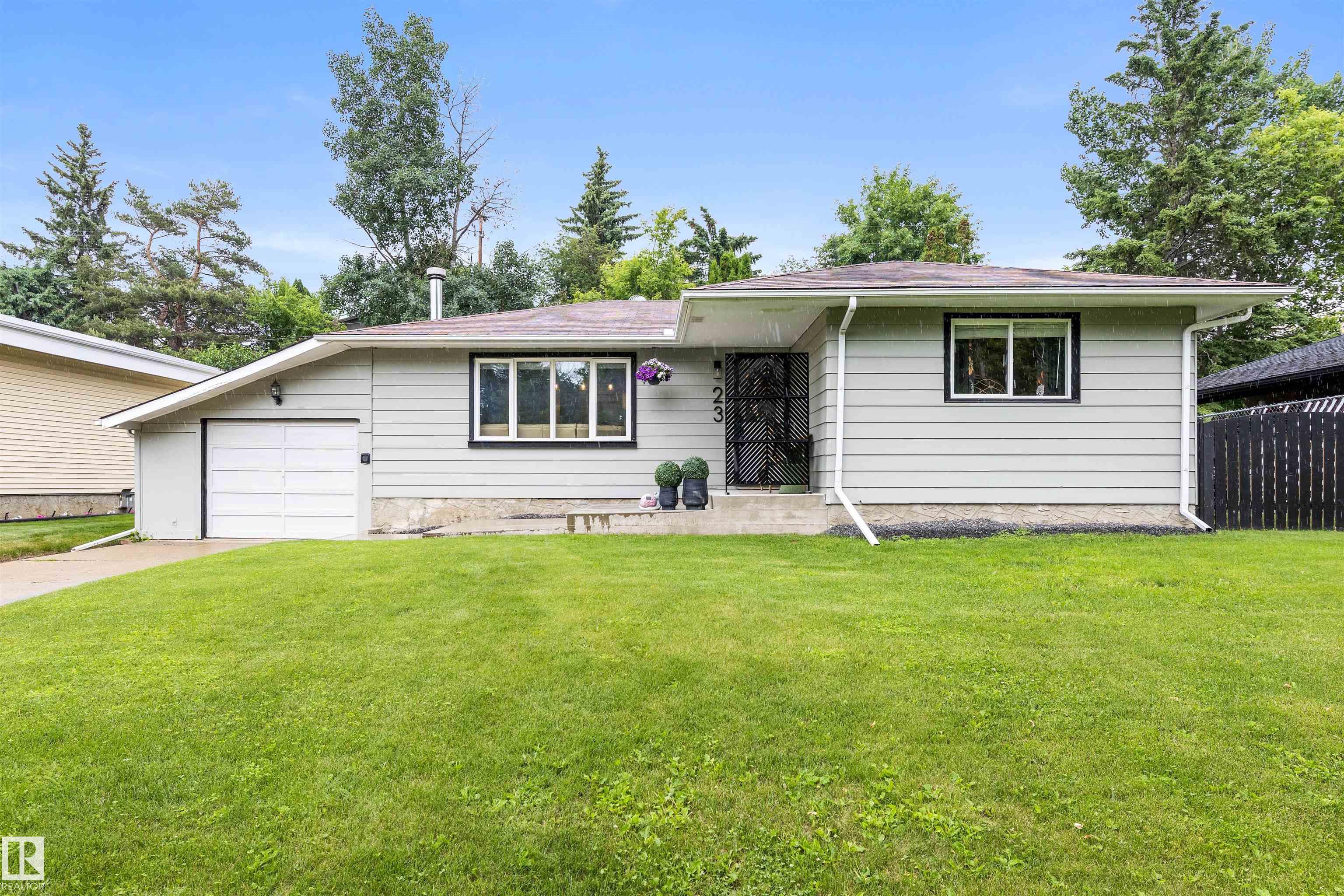 23 Glenhaven Crescent, St. Albert, Alberta, T8N 1A4