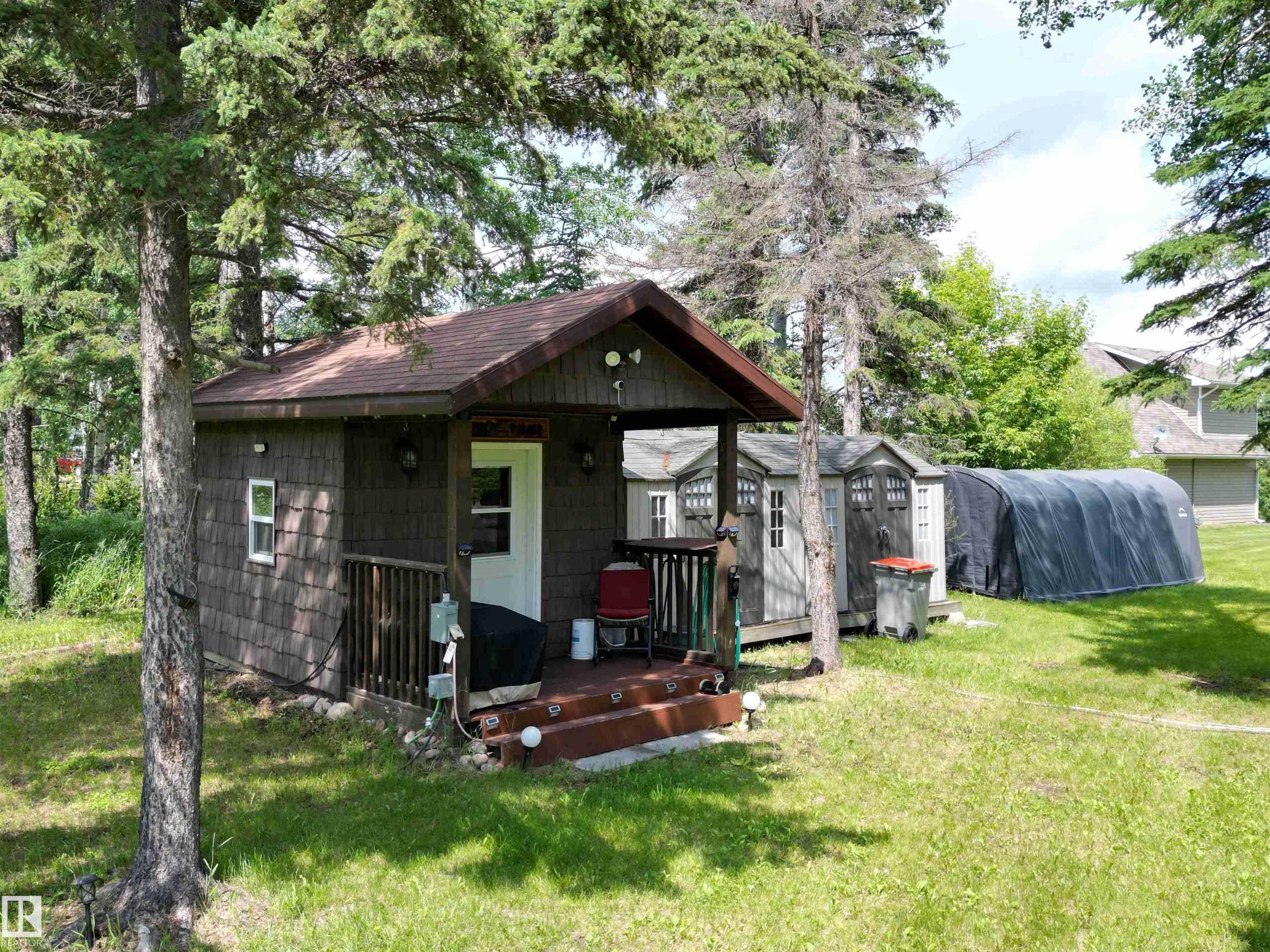 304 1 Avenue, Rural Wetaskiwin County, Alberta, T0C 0T0