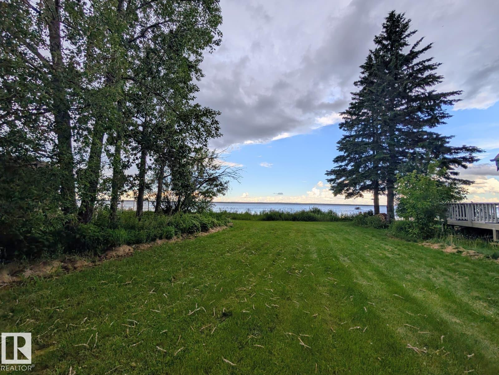 334 Crystal Springs Drive, Rural Wetaskiwin County, Alberta, T0C 2V0