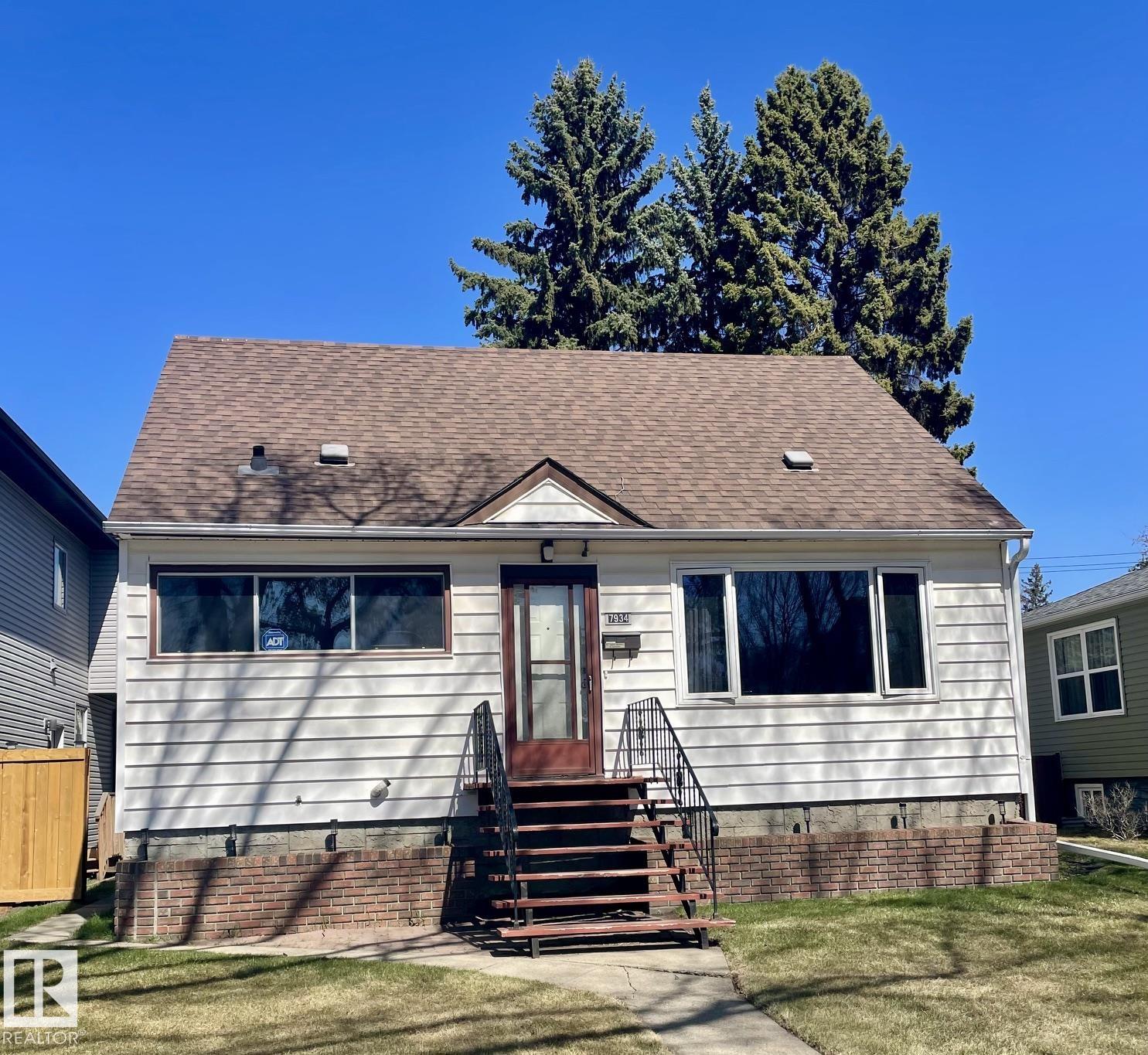 7934 81 Avenue, Edmonton, Alberta, T6C 0V7