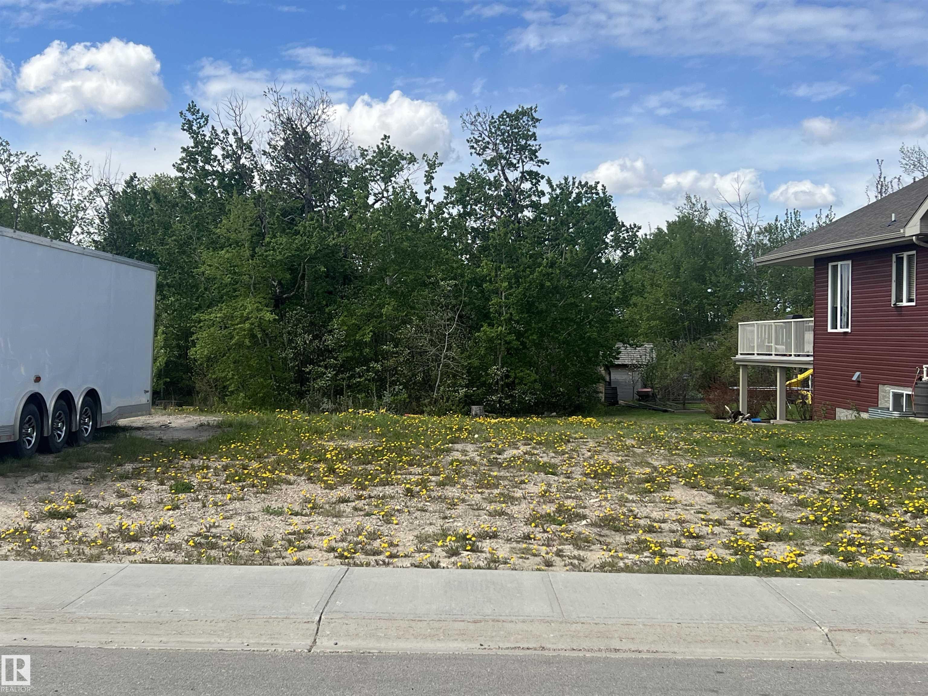 15 Whitetail Point(e), Rural Lamont County, Alberta, T0B 3H0
