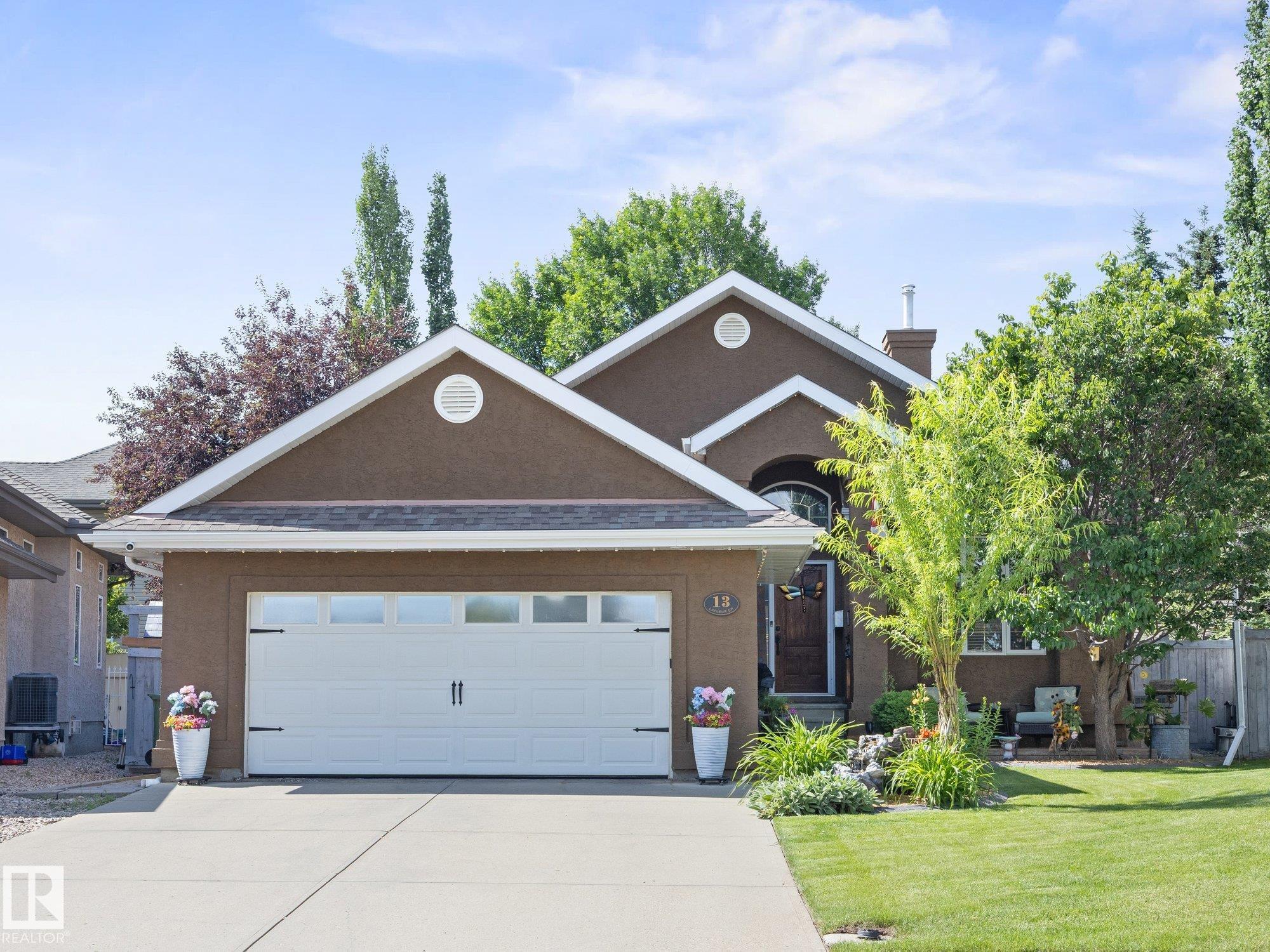 13 Lafleur Drive, St. Albert, Alberta, T8N 5Y1