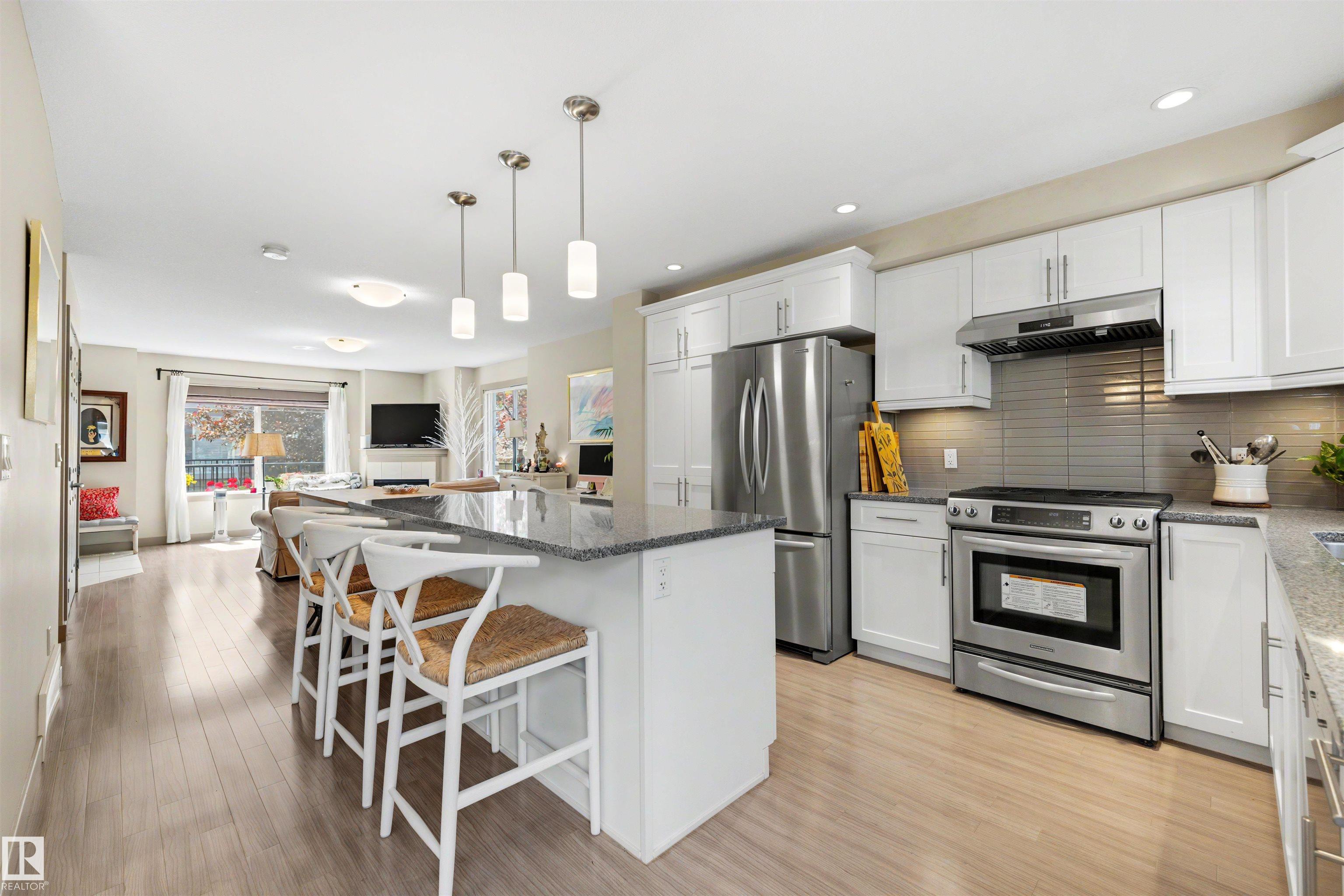 33 1150 Windermere Way, Edmonton, Alberta, T6W 2B6