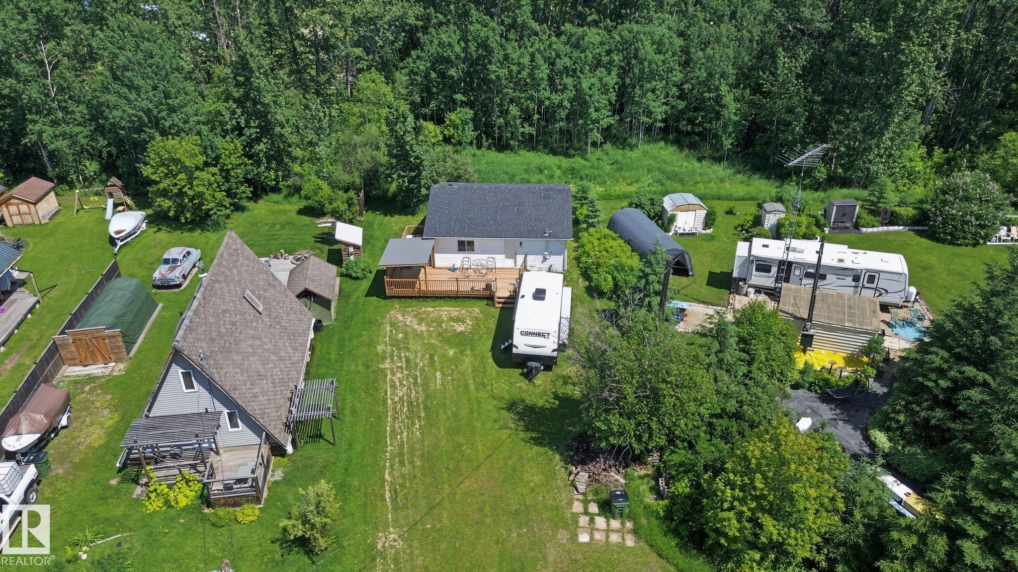 21 Spruce Crescent, Rural Lac Ste. Anne County, Alberta, T0E 0A0