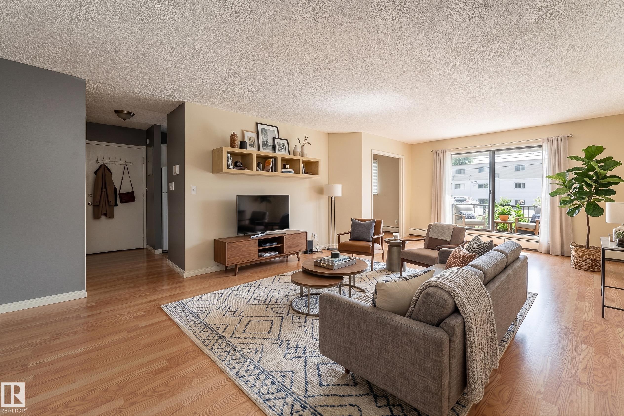 2 10737 116 Street, Edmonton, Alberta, T5H 3M3