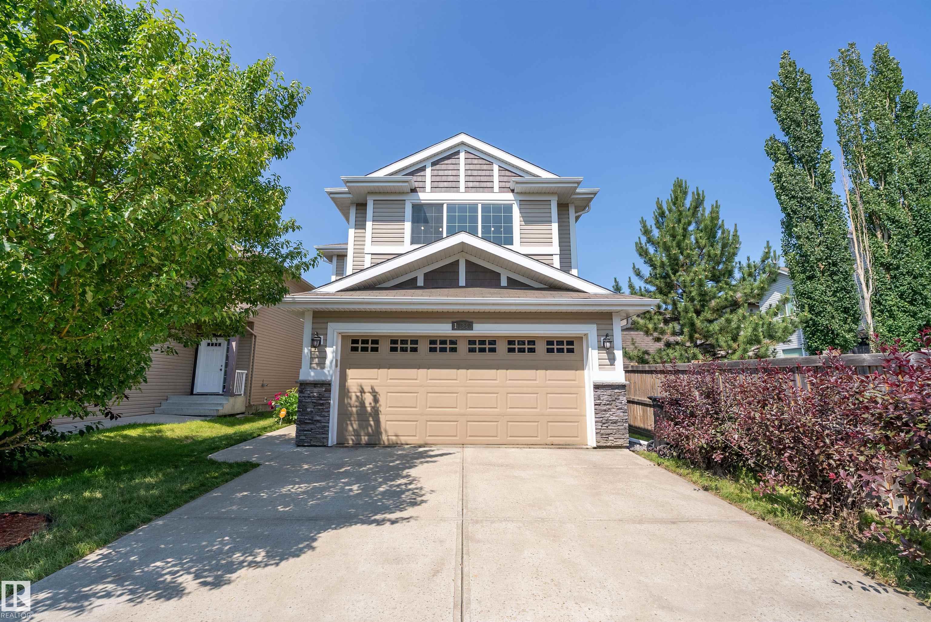 17330 8a Avenue, Edmonton, Alberta, T6W 0M8