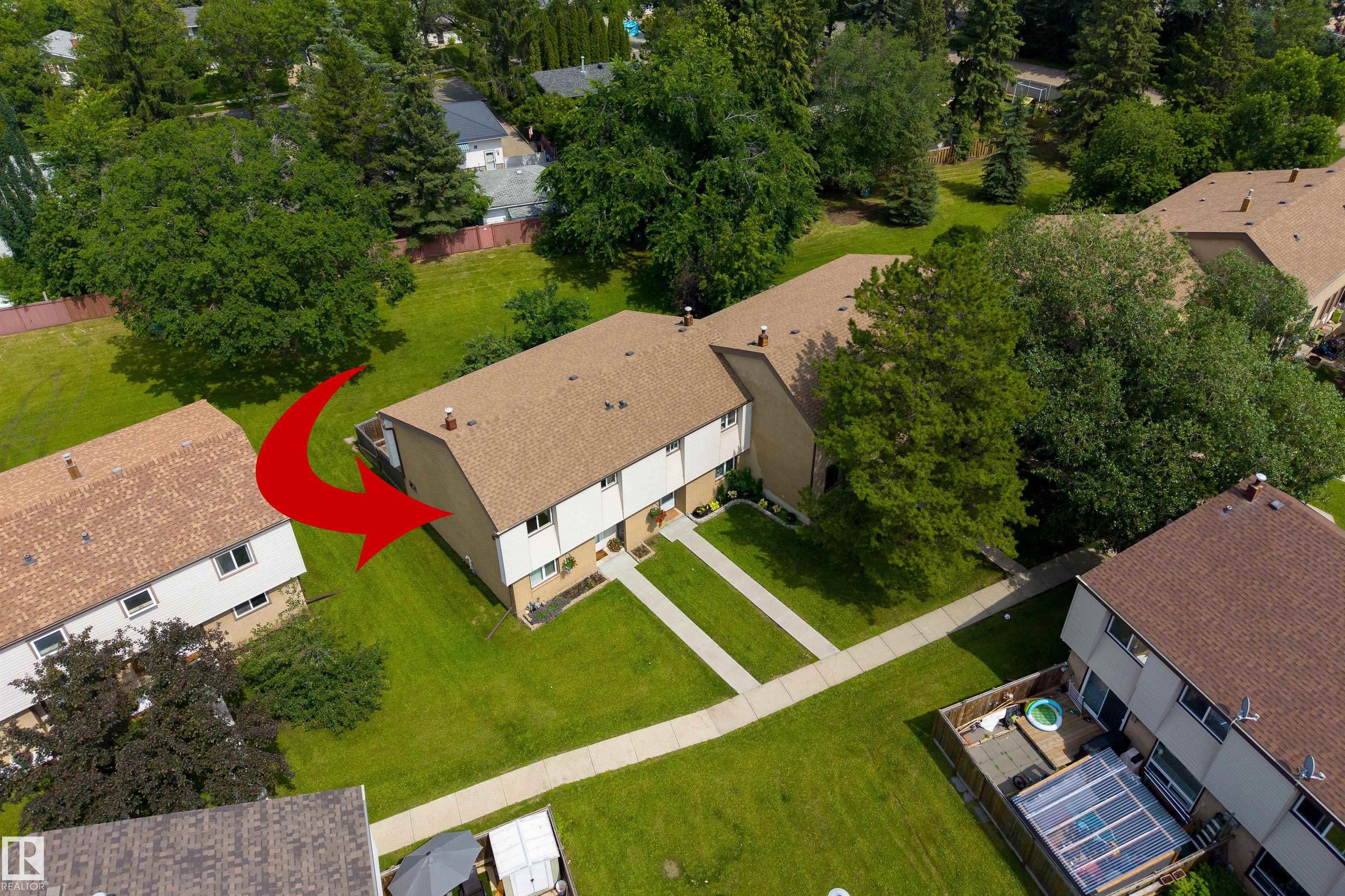 33 Grandin Village, St. Albert, Alberta, T8N 1R9