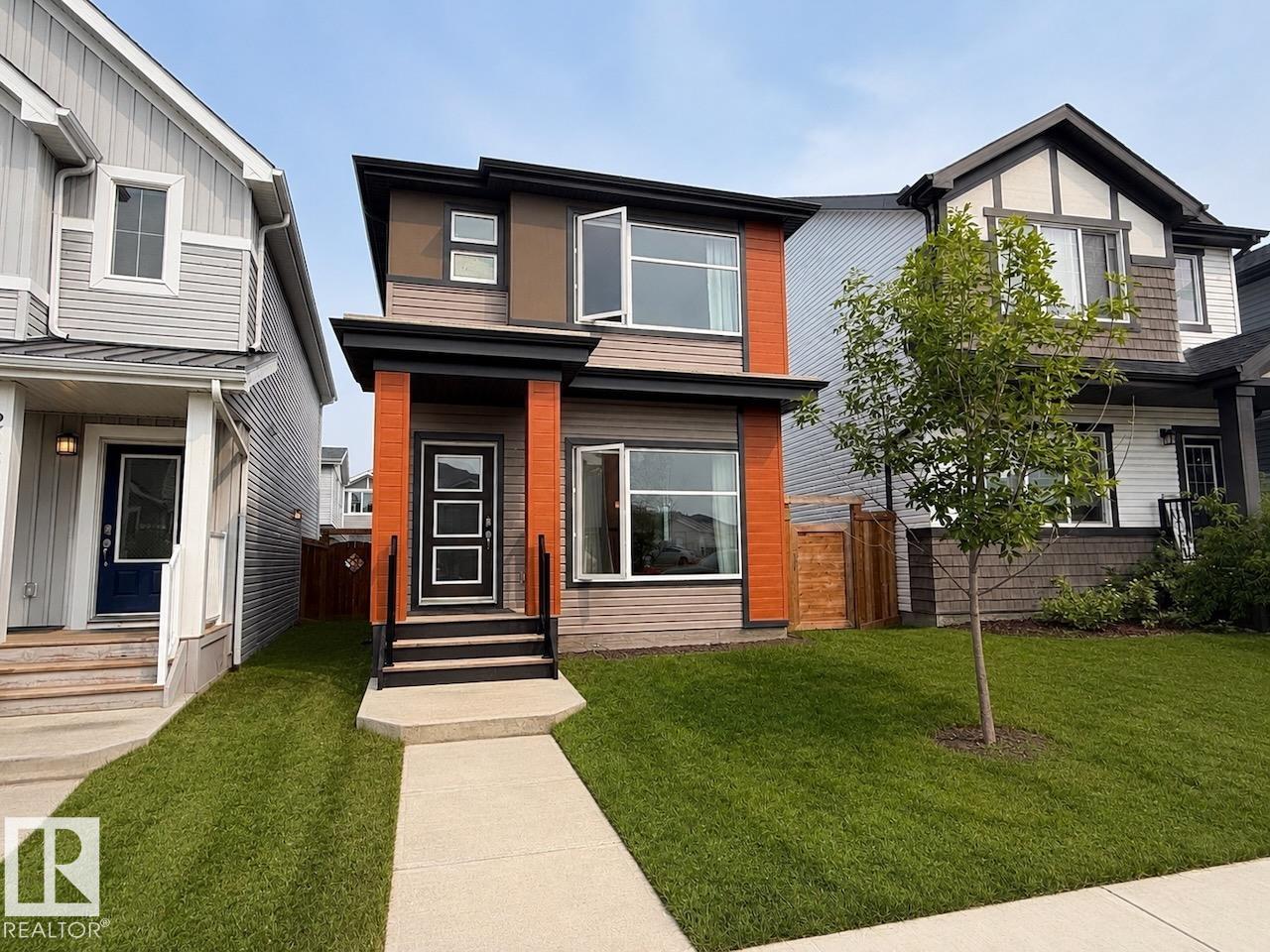 2957 Coughlan Green Green Sw, Edmonton, Alberta, T6W 3X6