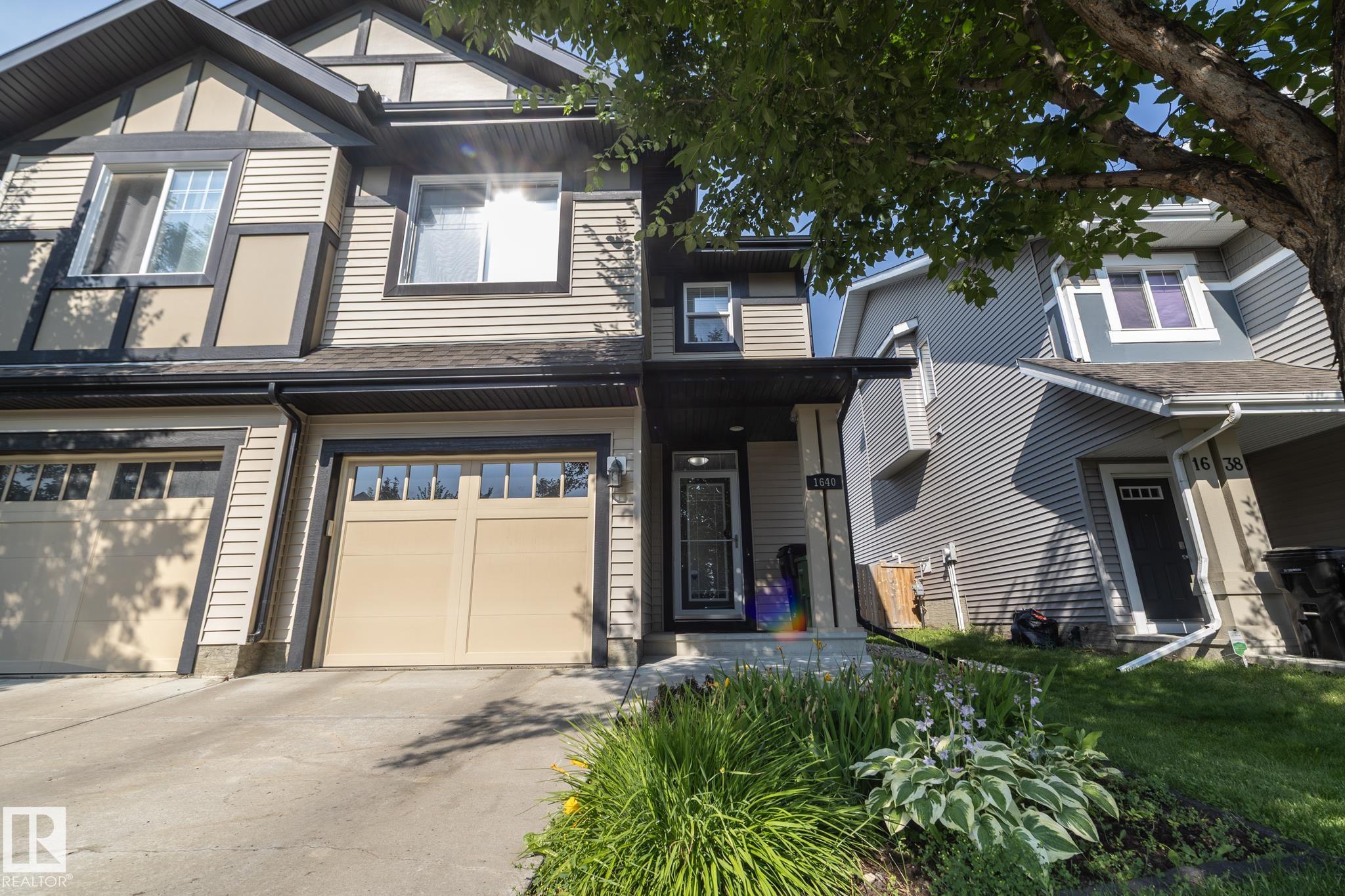 1640 Chapman Way, Edmonton, Alberta, T6W 0Y5