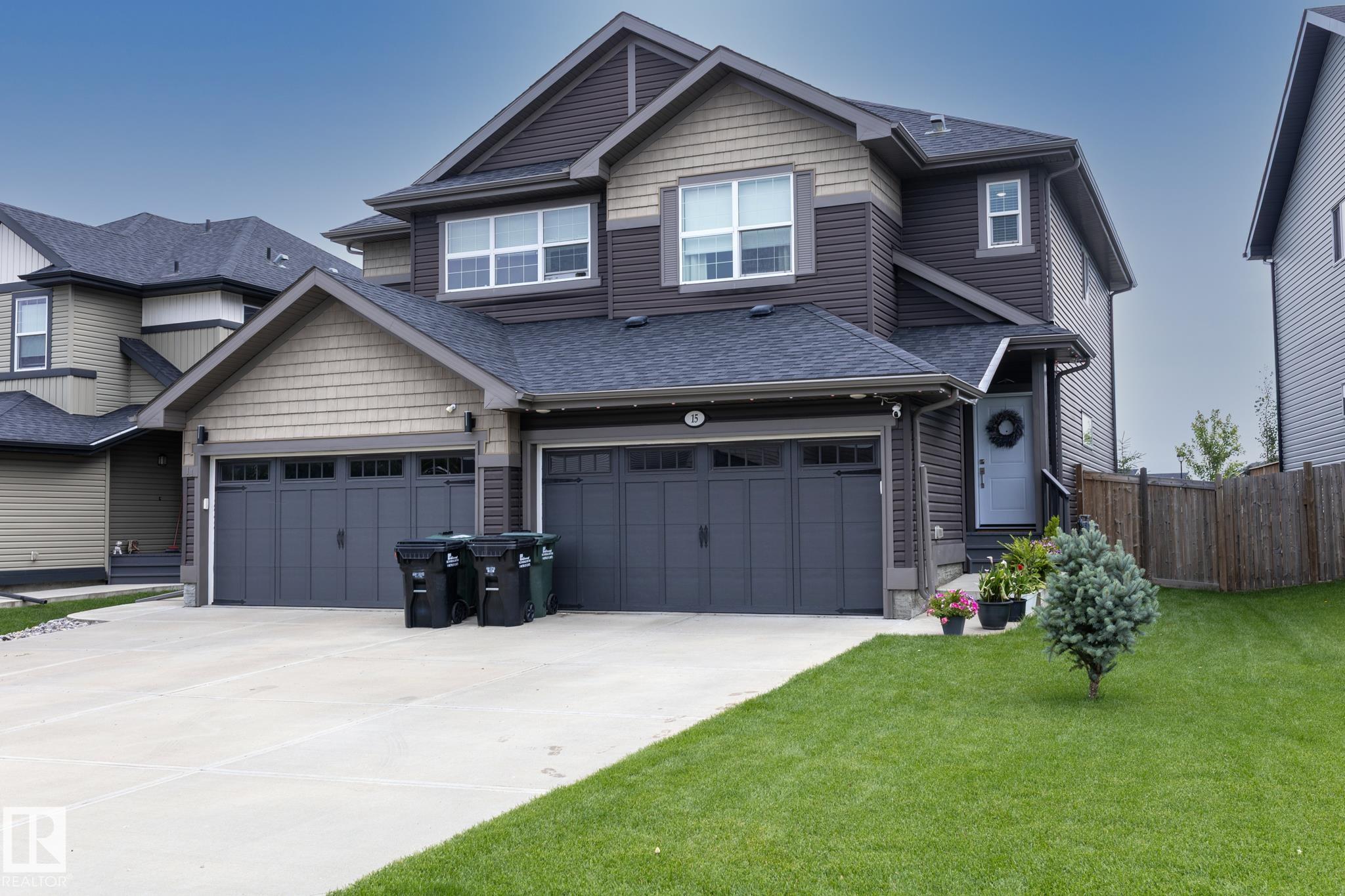 15 Avebury Court, Sherwood Park, Alberta, T8H 0Z2