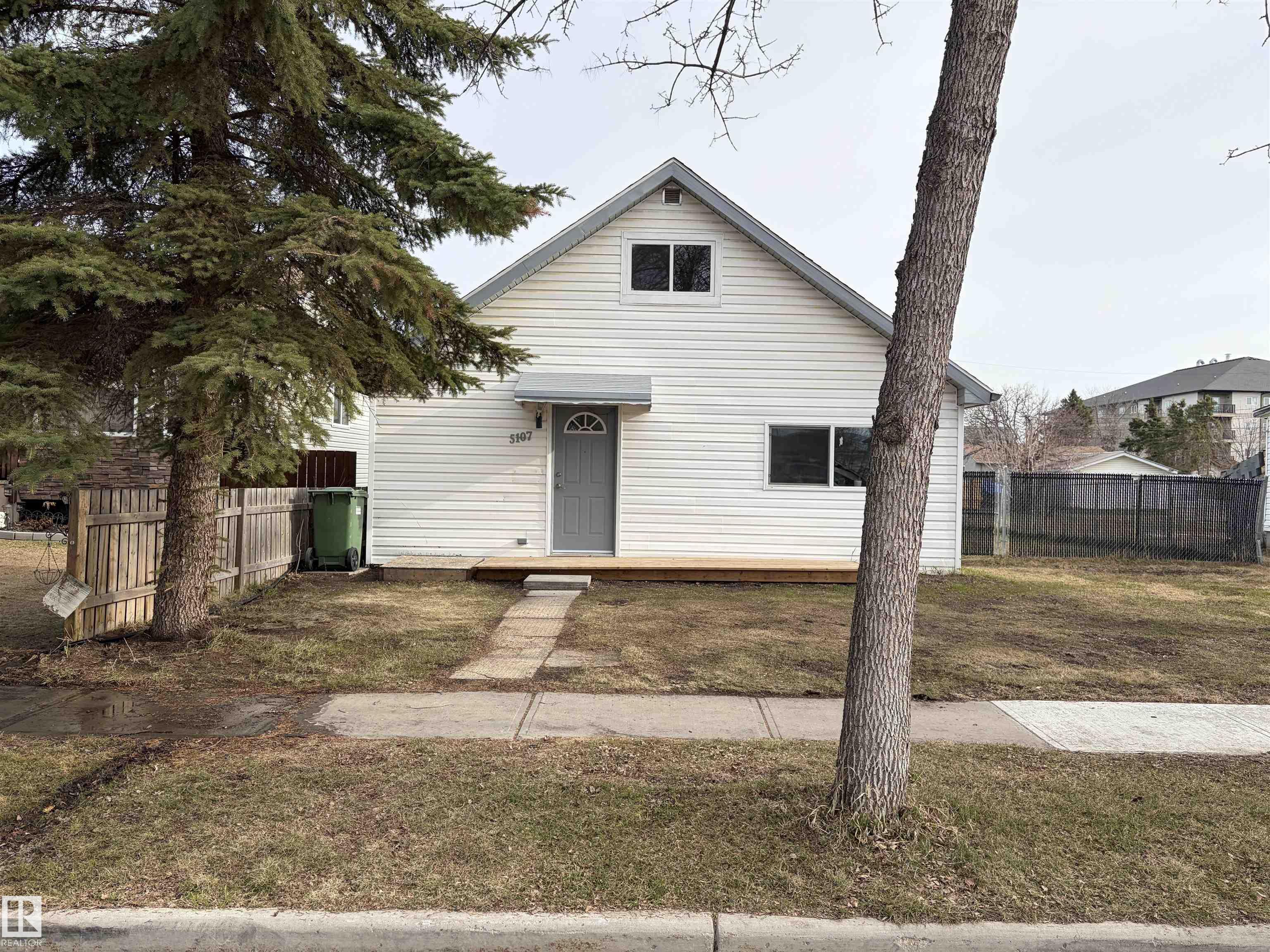 5107 52 Ave, Bonnyville Town, Alberta, T9N 2A6
