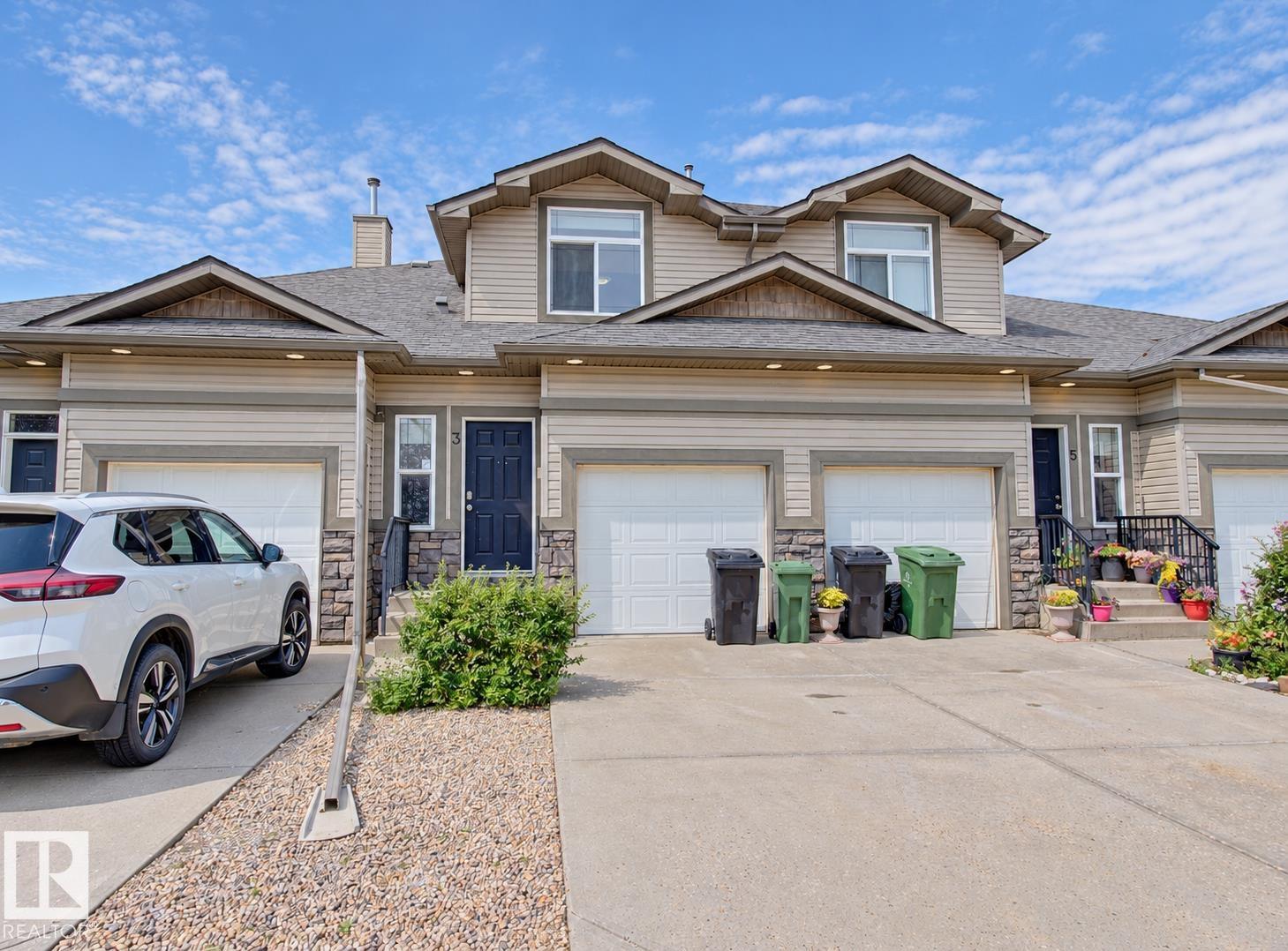 3 10 Woodcrest Lane, Fort Saskatchewan, Alberta, T8L 4R8