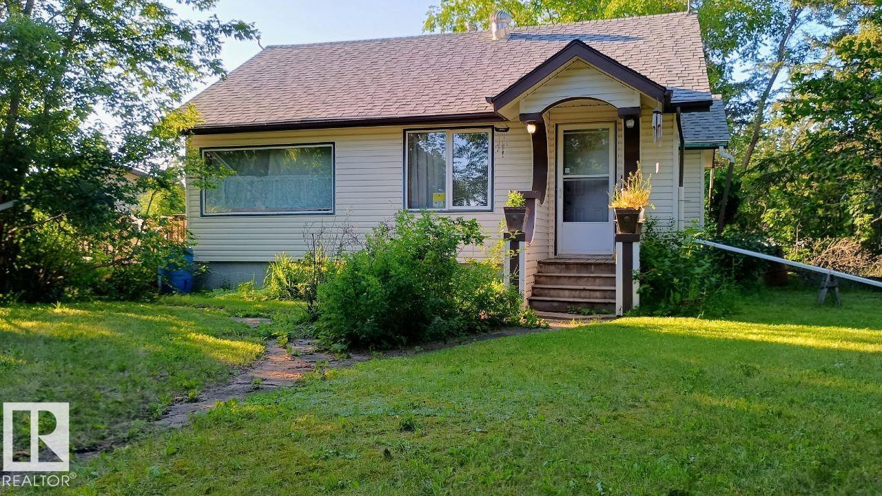 5102 51 Avenue, Willingdon, Alberta, T0B 4R0