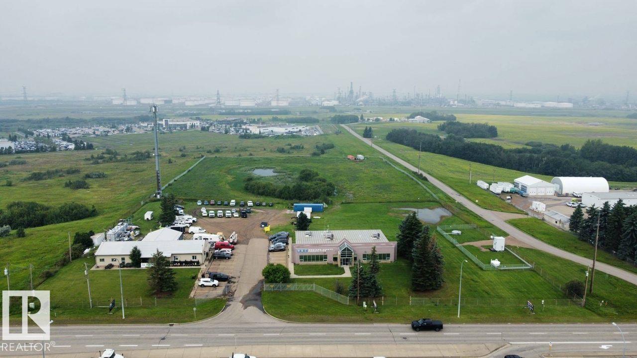 2220 Broadmoor Boulevard, Sherwood Park, Alberta, T8H 1B4
