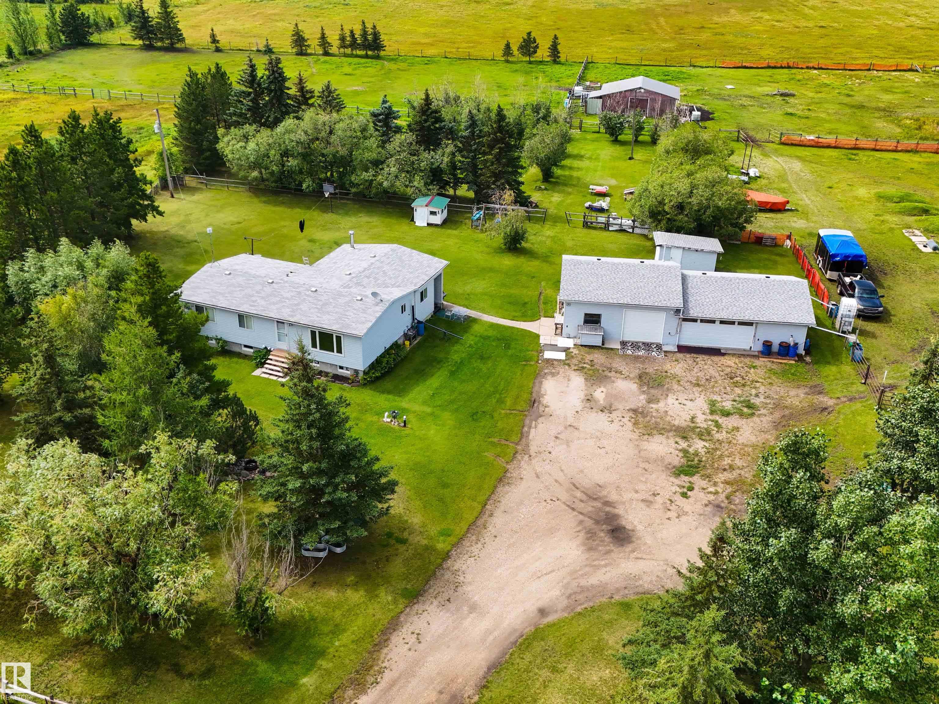 55302 Rge Road 261, Rural Sturgeon County, Alberta, T8R 0V6