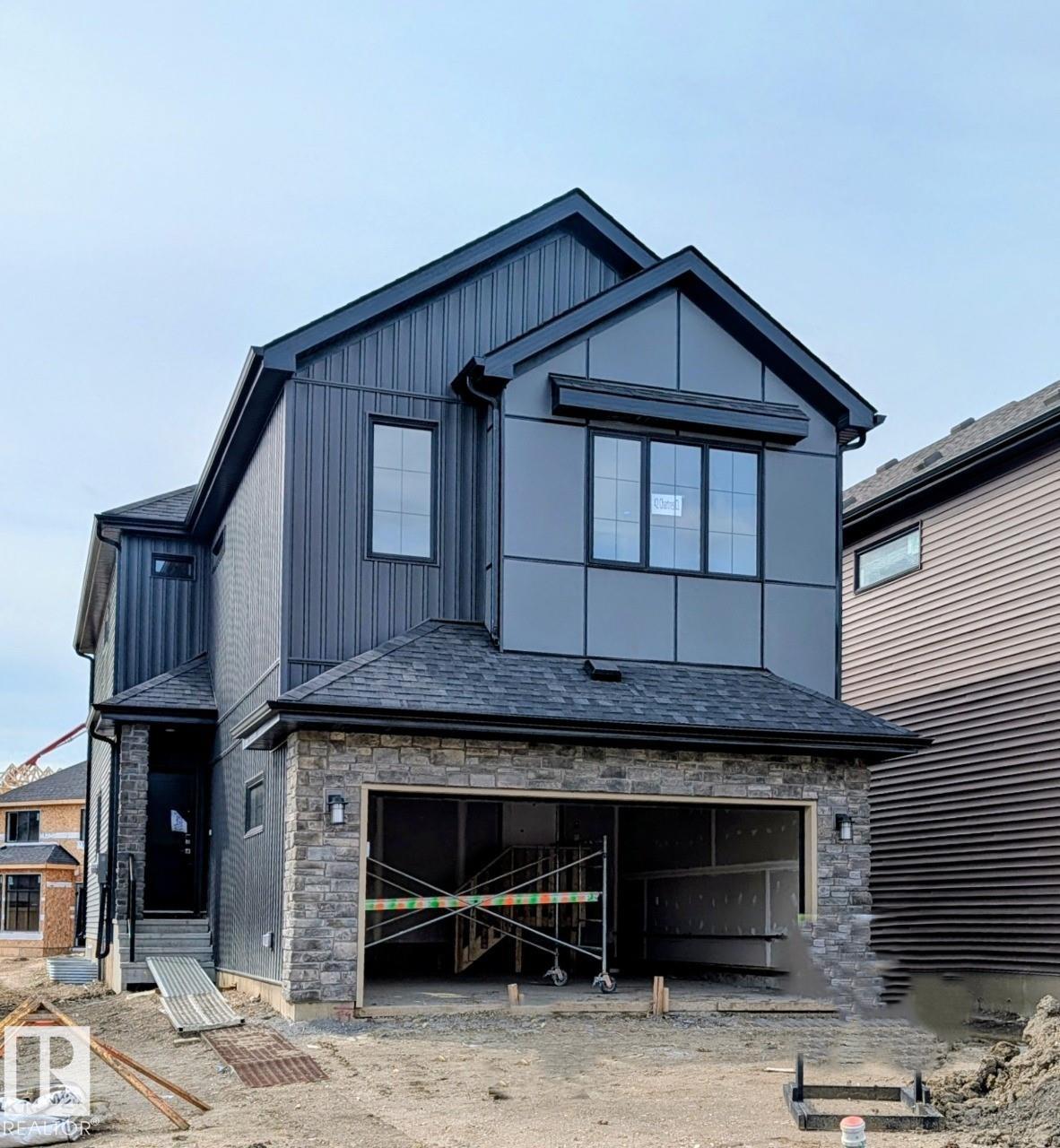 42 Chartres Close W, St. Albert, Alberta, T8T 2E1