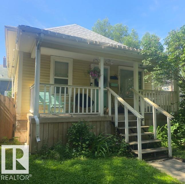 11348 91 Street, Edmonton, Alberta, T5B 4A3