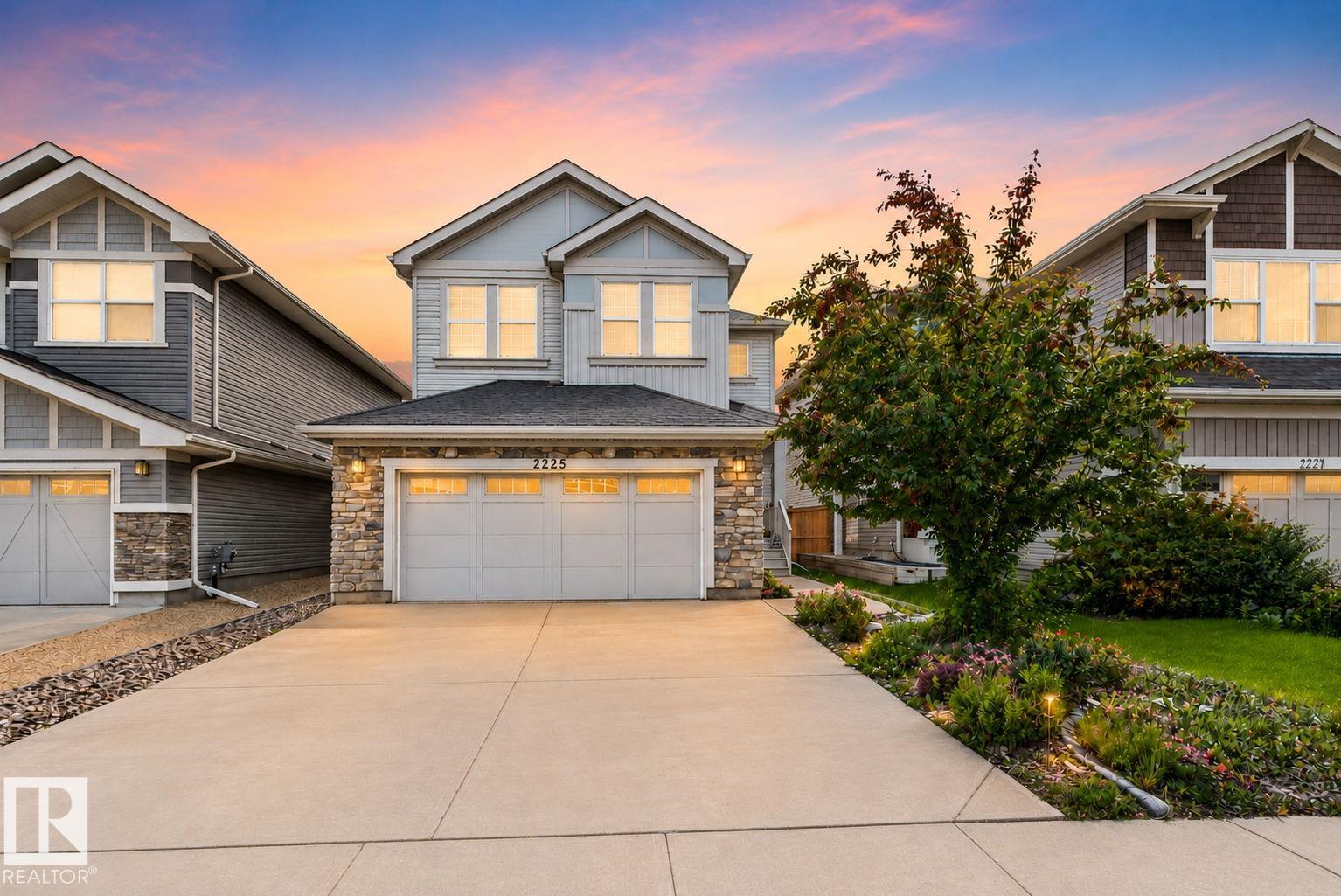 2225 Calhoun Link Link, Edmonton, Alberta, T6W 3E1
