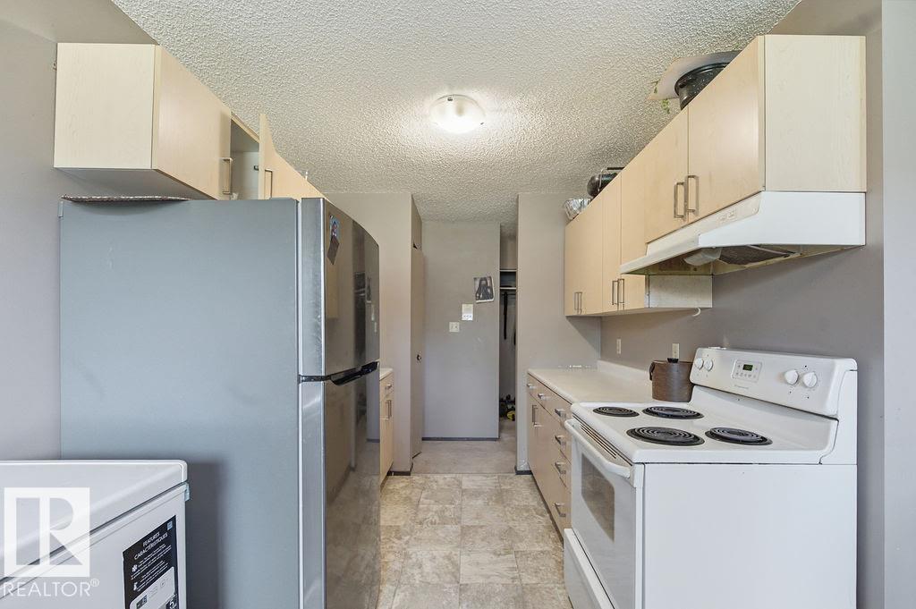 3 13452 Fort Road Nw, Edmonton, Alberta, T5A 1C5