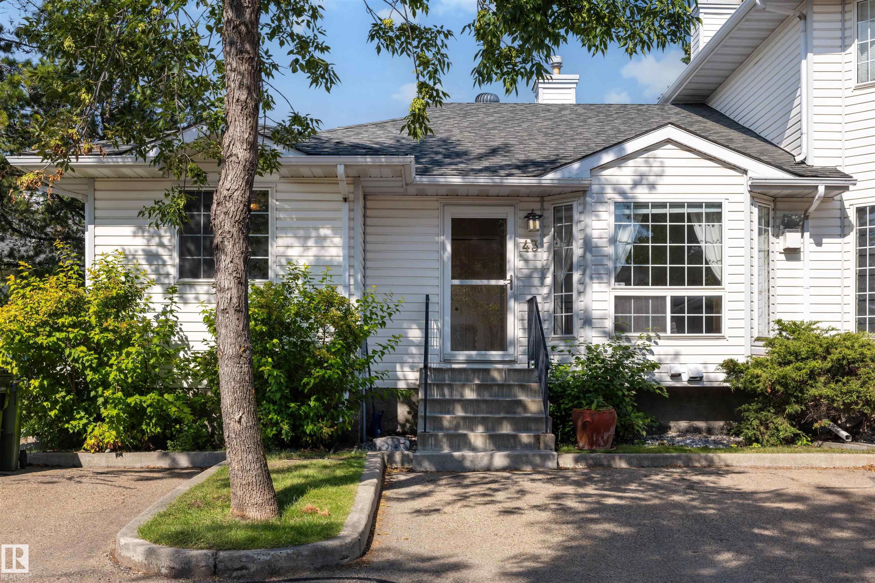 43 3311 58 Street, Edmonton, Alberta, T6L 6X3