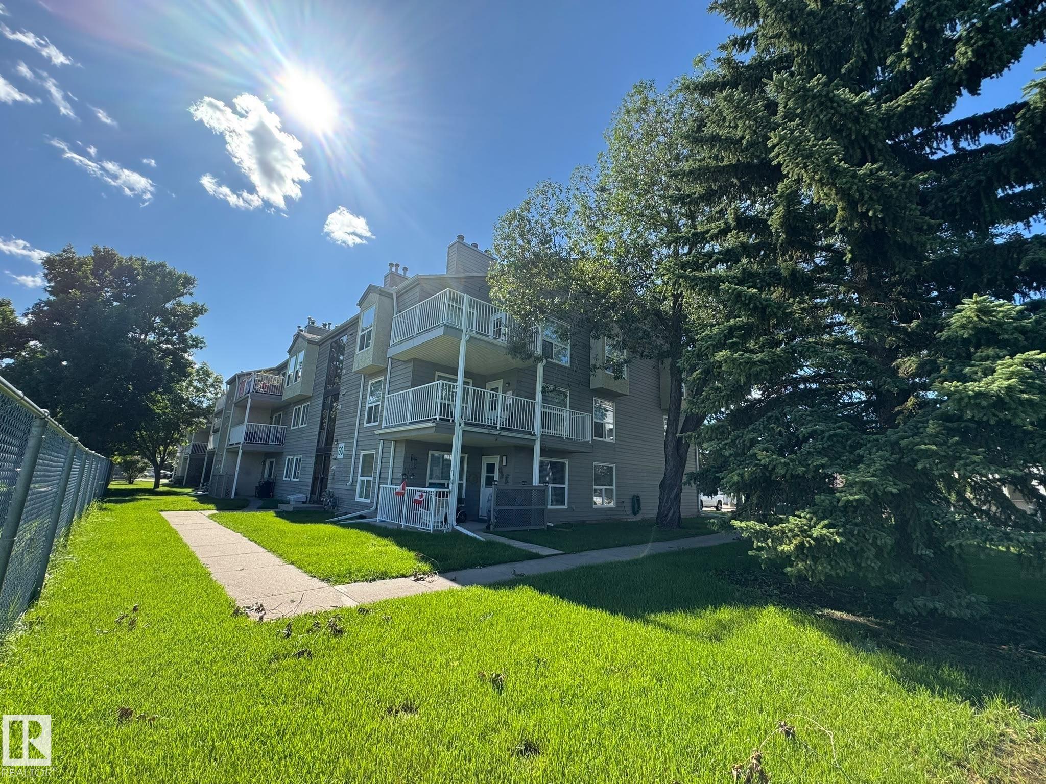 310 60 Alpine Place, St. Albert, Alberta, T8N 3Y2