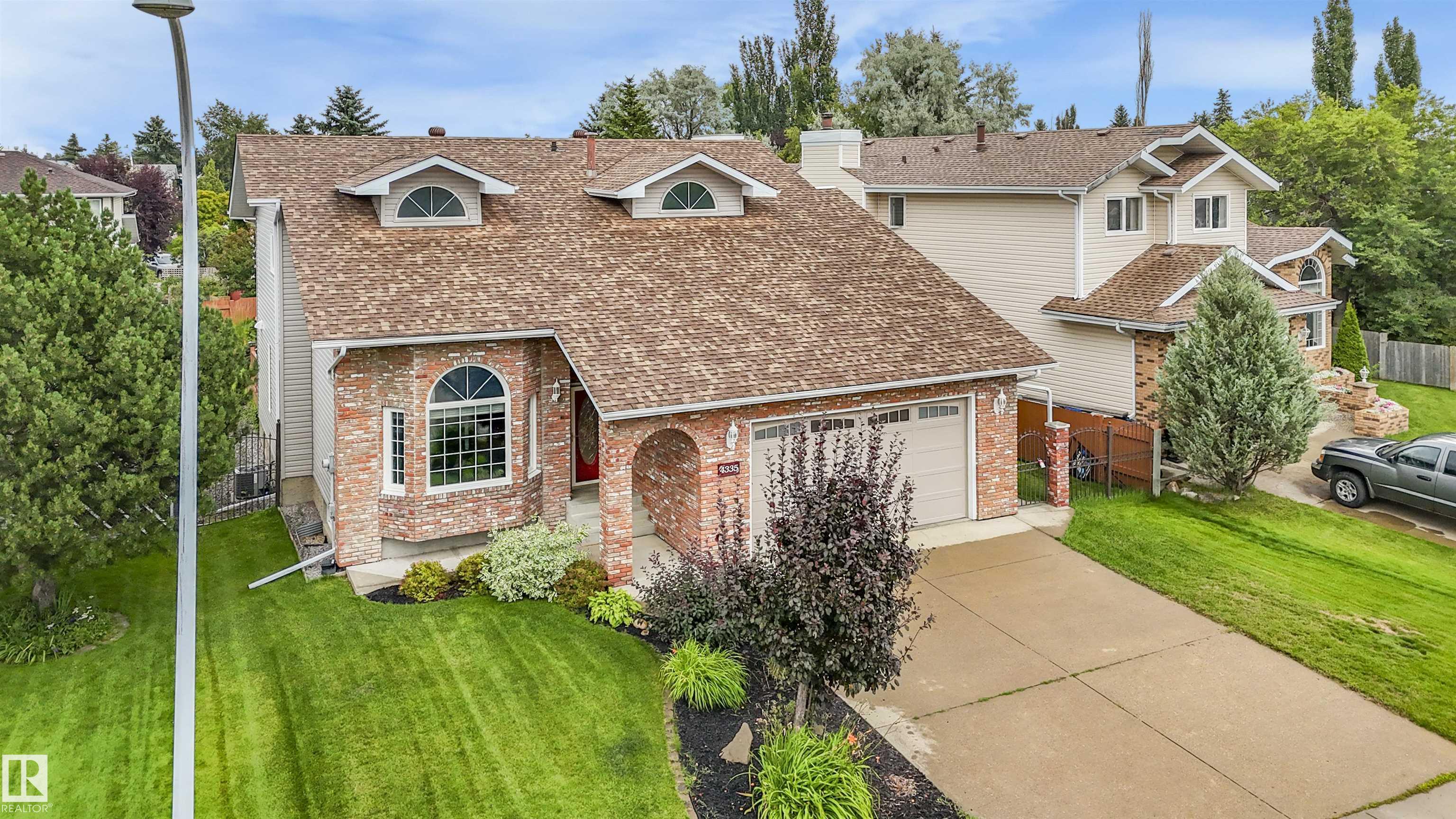 4335 47 Street, Edmonton, Alberta, T6L 6J5
