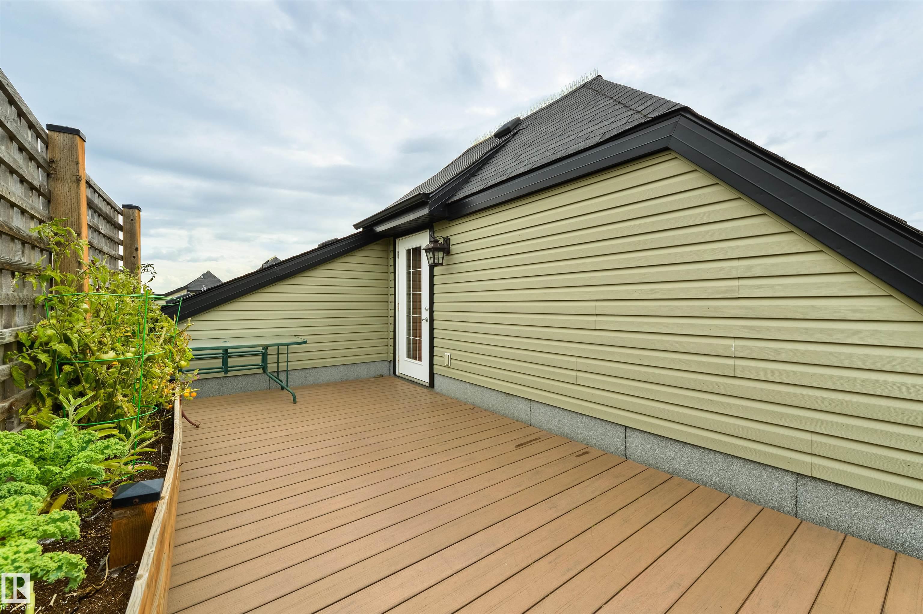 307 9927 79 Avenue, Edmonton, Alberta, T6E 1R3
