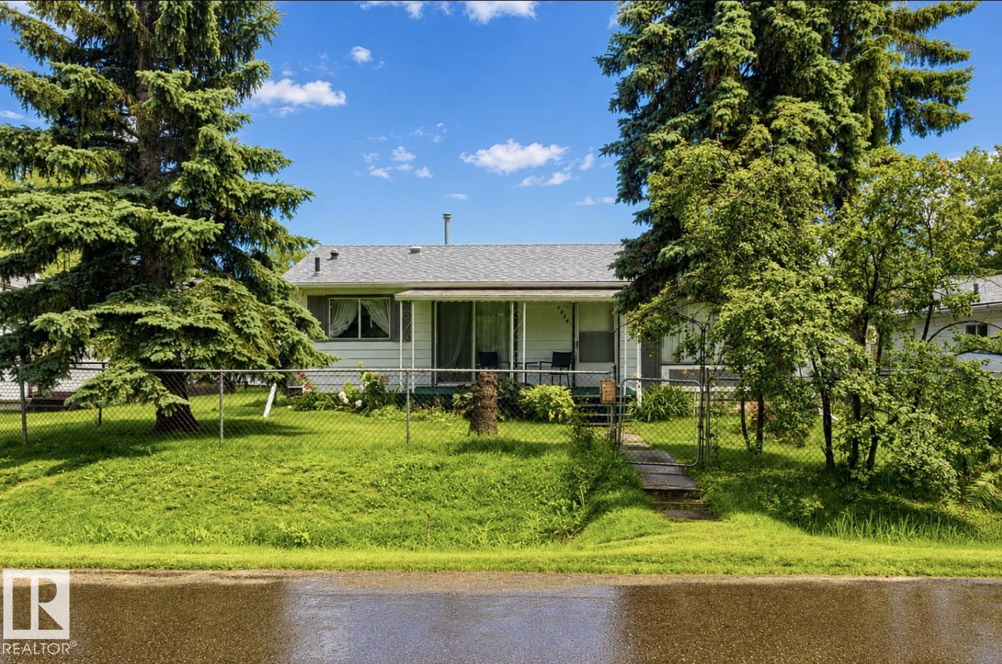 4924 56 Street, Rural Lac Ste. Anne County, Alberta, T5Z 3Y3