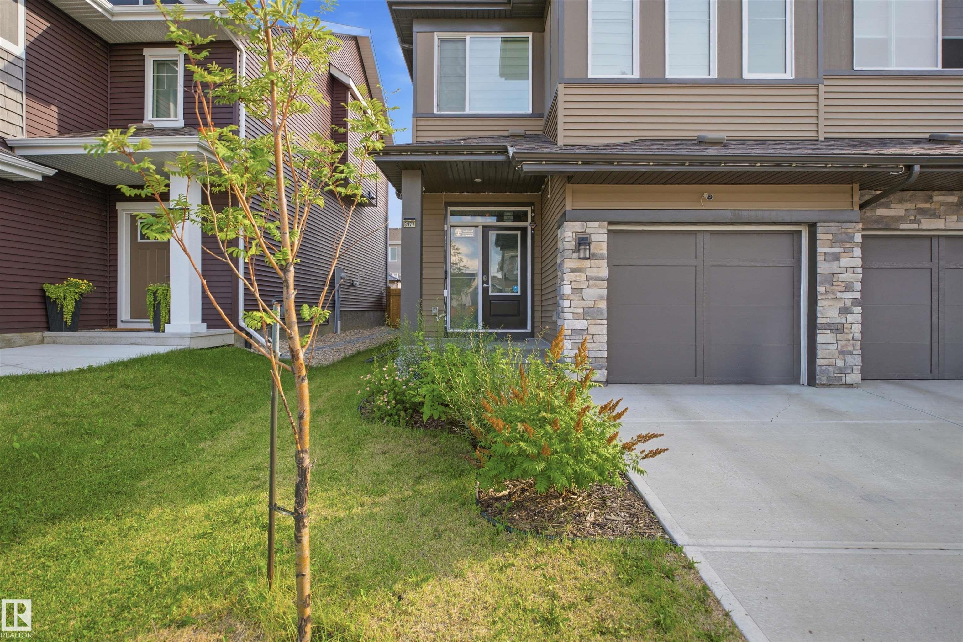 3877 Chrustawka Place, Edmonton, Alberta, T6W 5B2