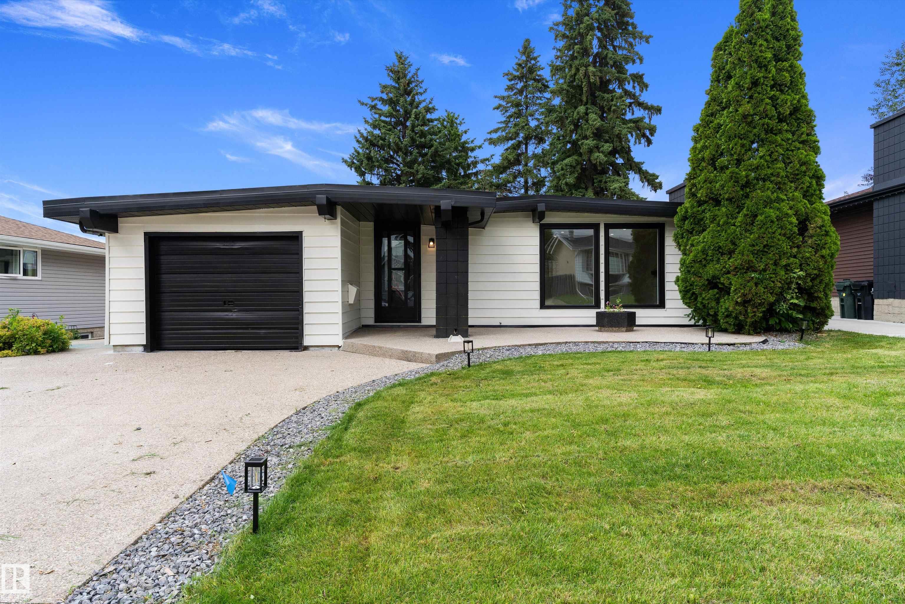 23 Gillingham Crescent, Sherwood Park, Alberta, T8A 2X5