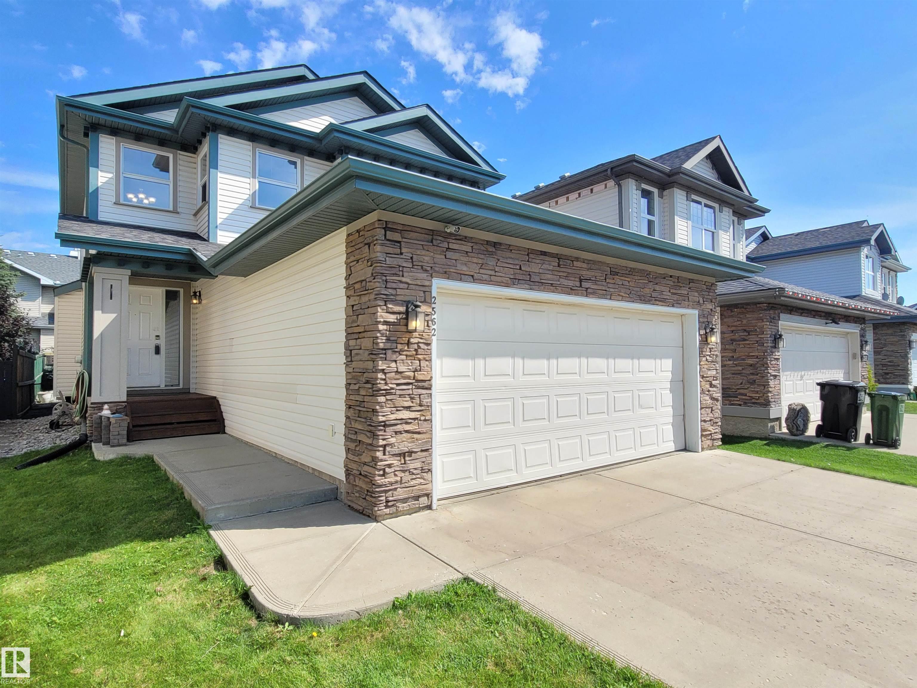 2562 Hanna Crescent, Edmonton, Alberta, T6R 3P7