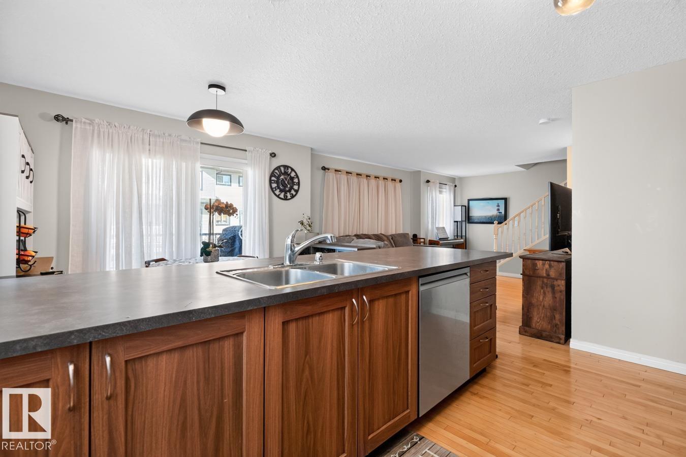 87 11 Clover Bar Lane, Sherwood Park, Alberta, T8H 0C4