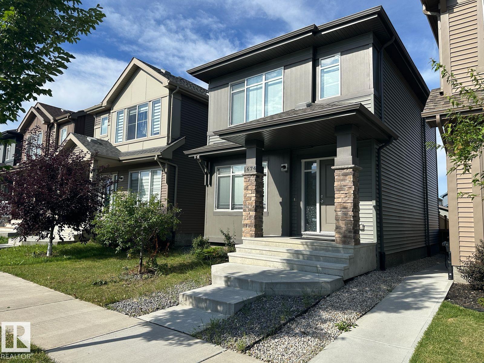 1674 Graydon Hill Link Link, Edmonton, Alberta, T6W 4C4