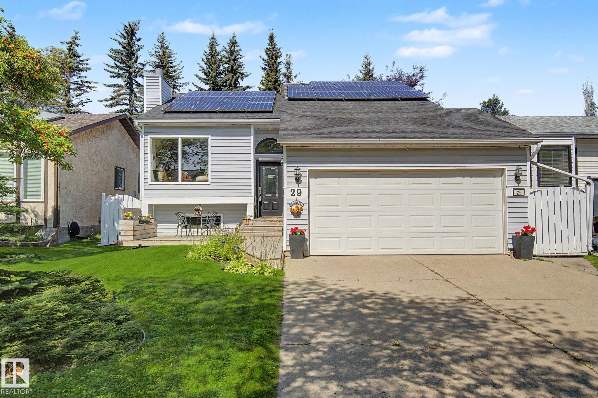 29 Larch Way, St. Albert, Alberta, T8N 4L2