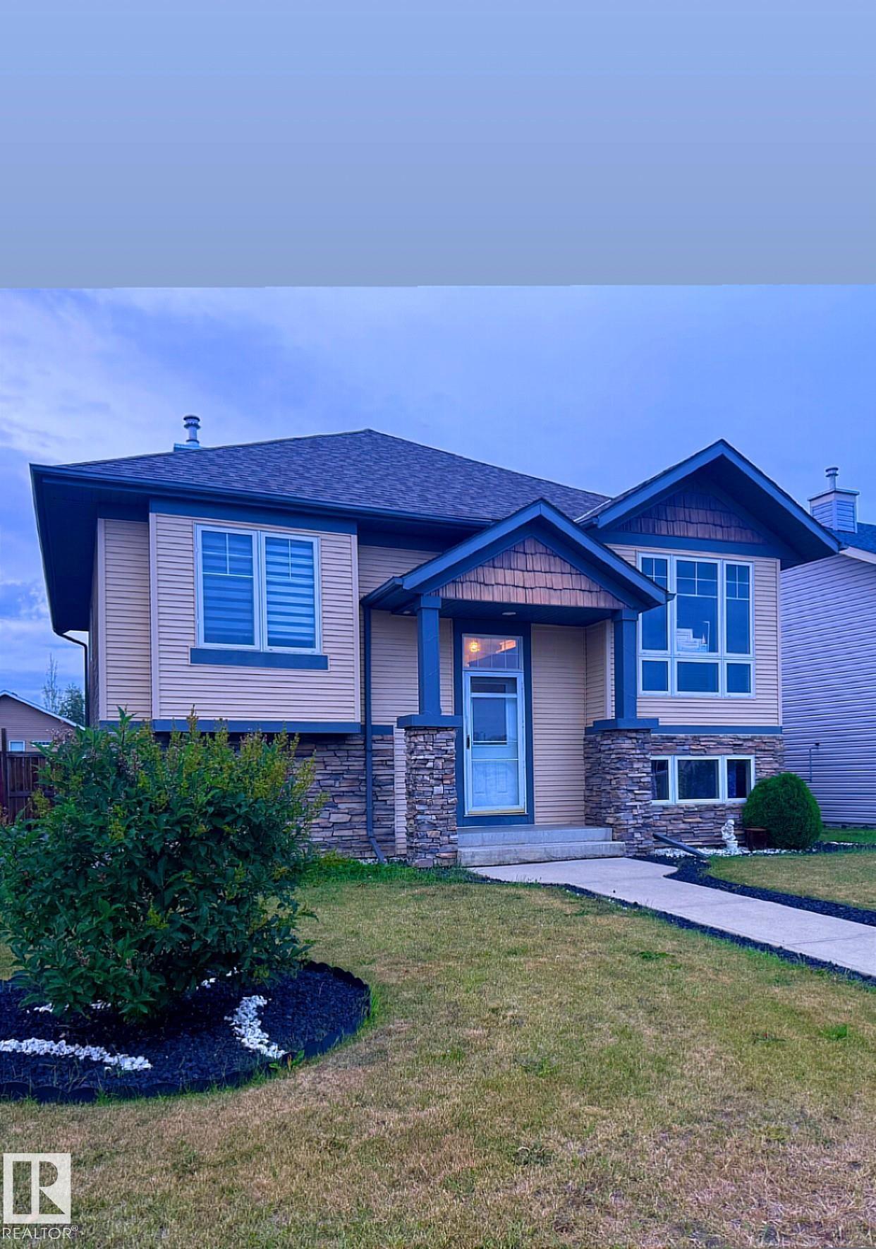 10 Mackenzie Ranch Way, Lacombe, Alberta, T4L 0A7