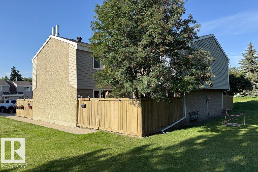 14835b Riverbend Road, Edmonton, Alberta, T6H 5A9