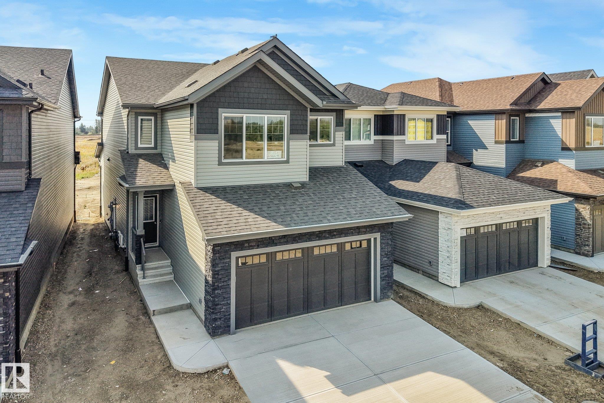 511 157 Avenue, Edmonton, Alberta, T5Y 4N2
