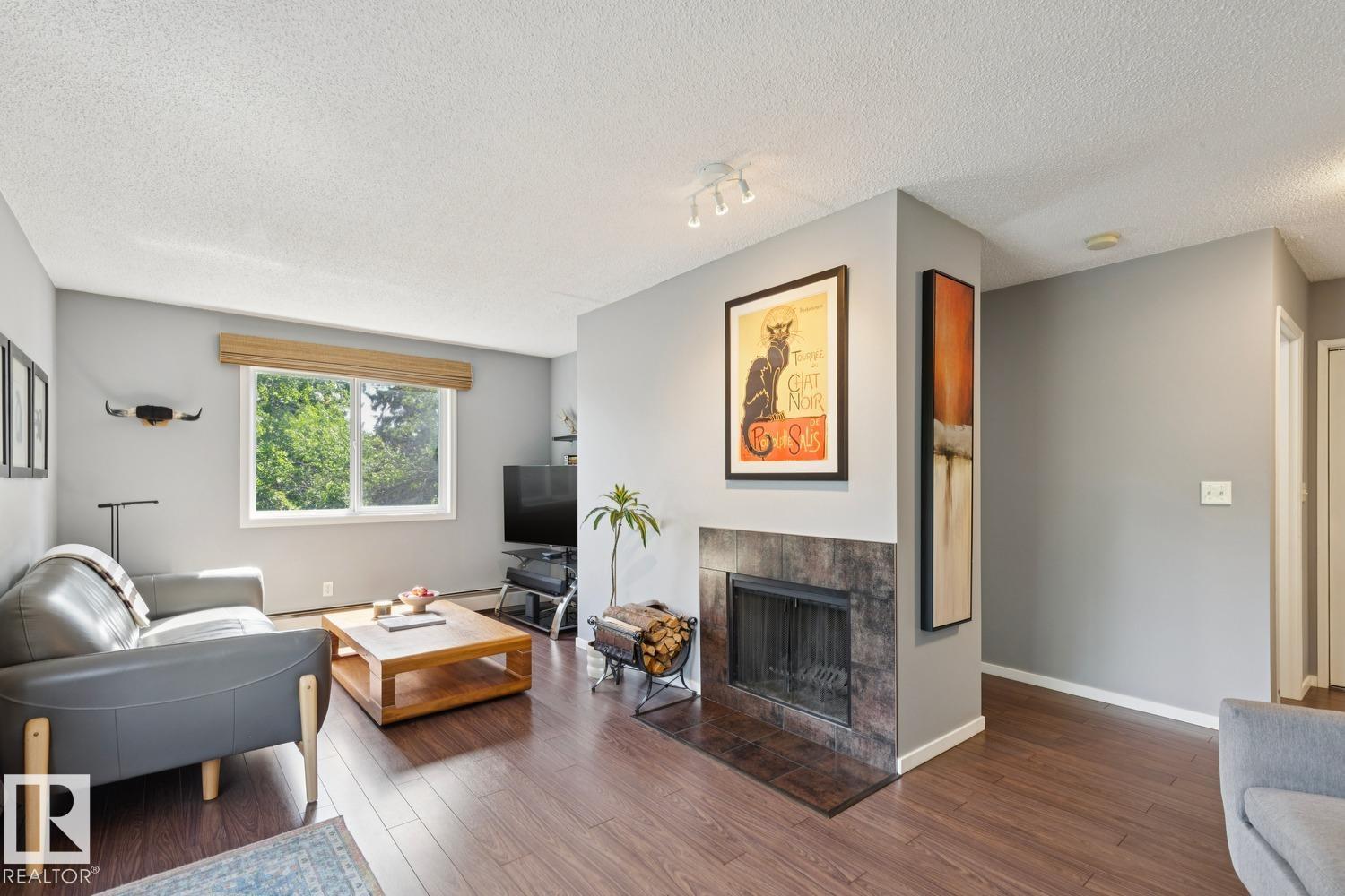 303 10838 108 Street, Edmonton, Alberta, T5H 3A6