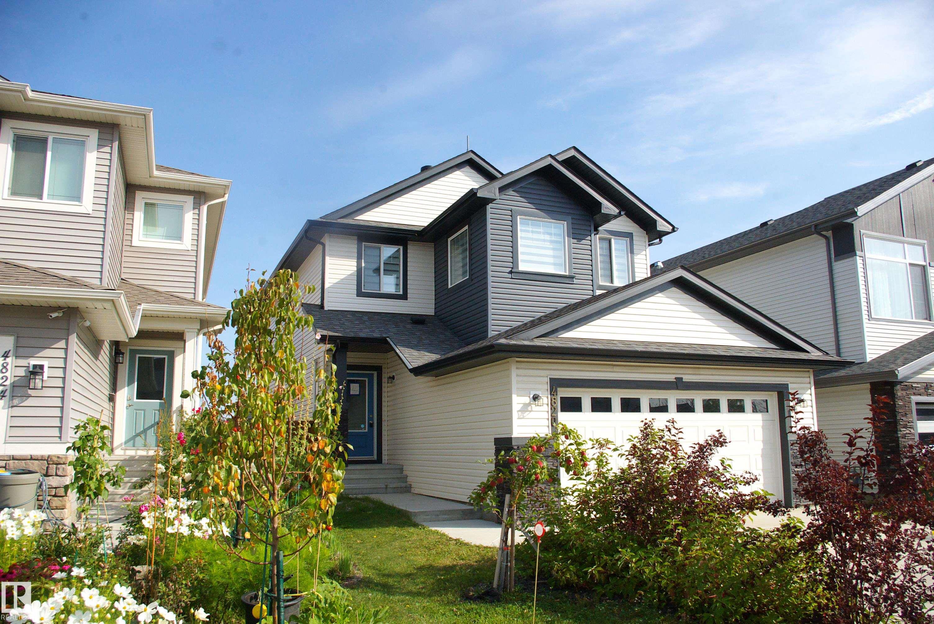 4820 175 Avenue, Edmonton, Alberta, T5Y 4C6