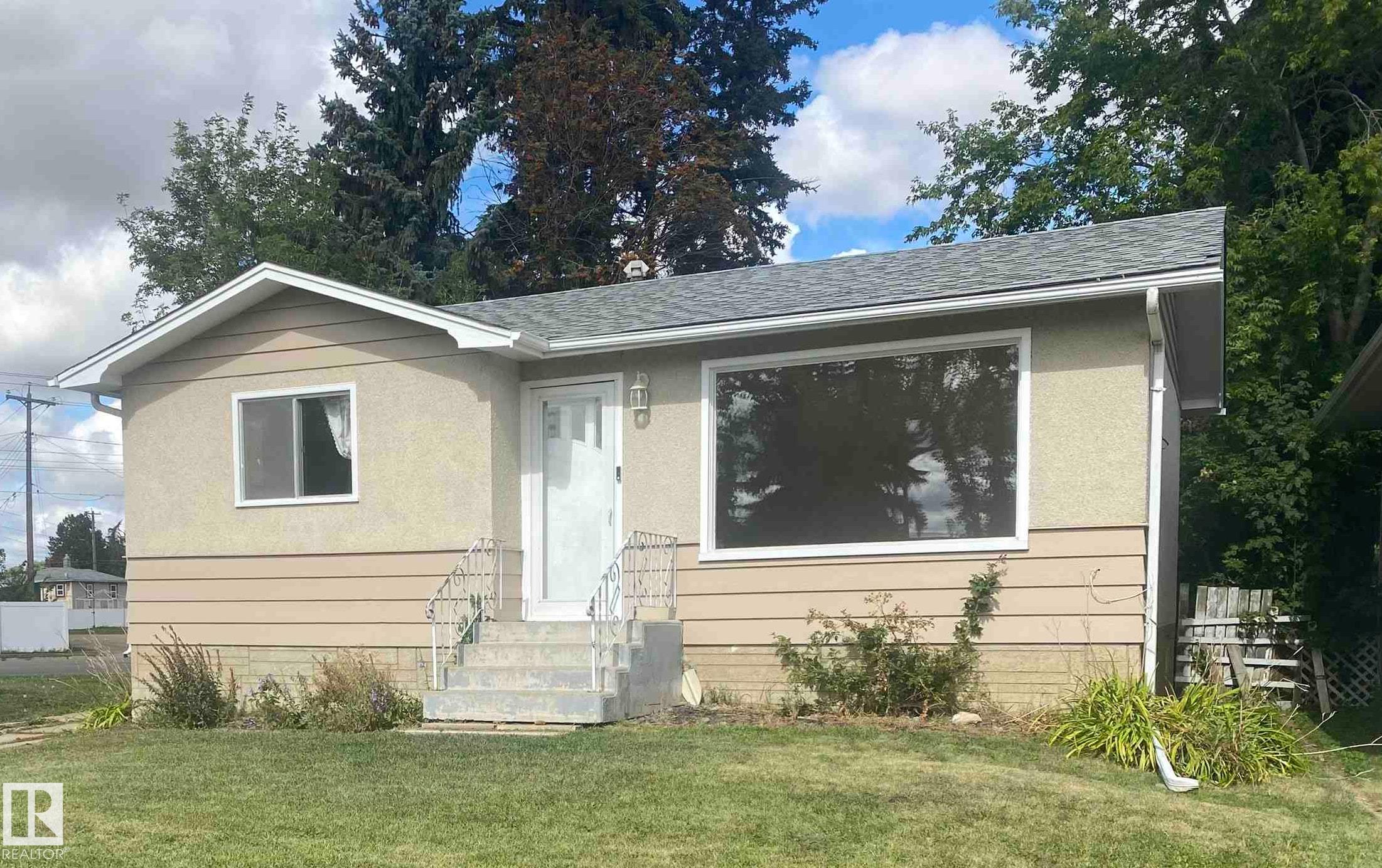 4818 54a Avenue, Vegreville, Alberta, T9C 1G2