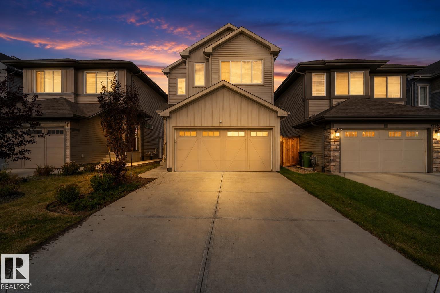 9232 224 St Nw, Edmonton, Alberta, T5T 7L9
