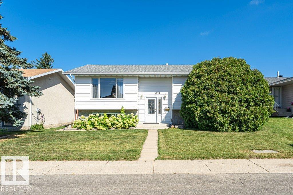 5924 11 Avenue, Edmonton, Alberta, T6L 3A6