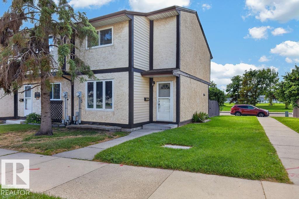 18072 93 Avenue, Edmonton, Alberta, T5T 1Y1