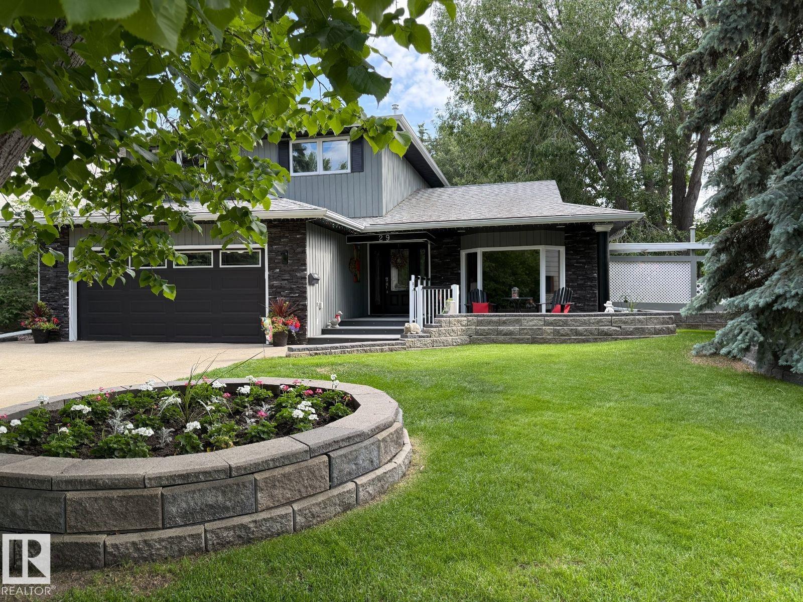 29 Lindbergh Crescent, St. Albert, Alberta, T8N 2S8