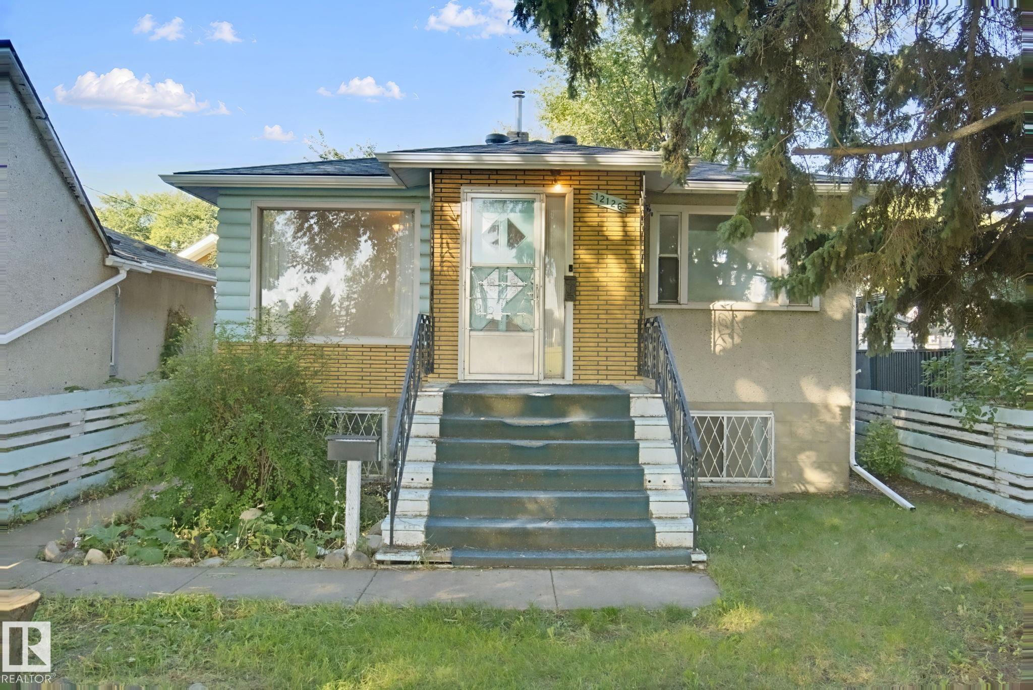 12126 57 Street, Edmonton, Alberta, T5W 3W1