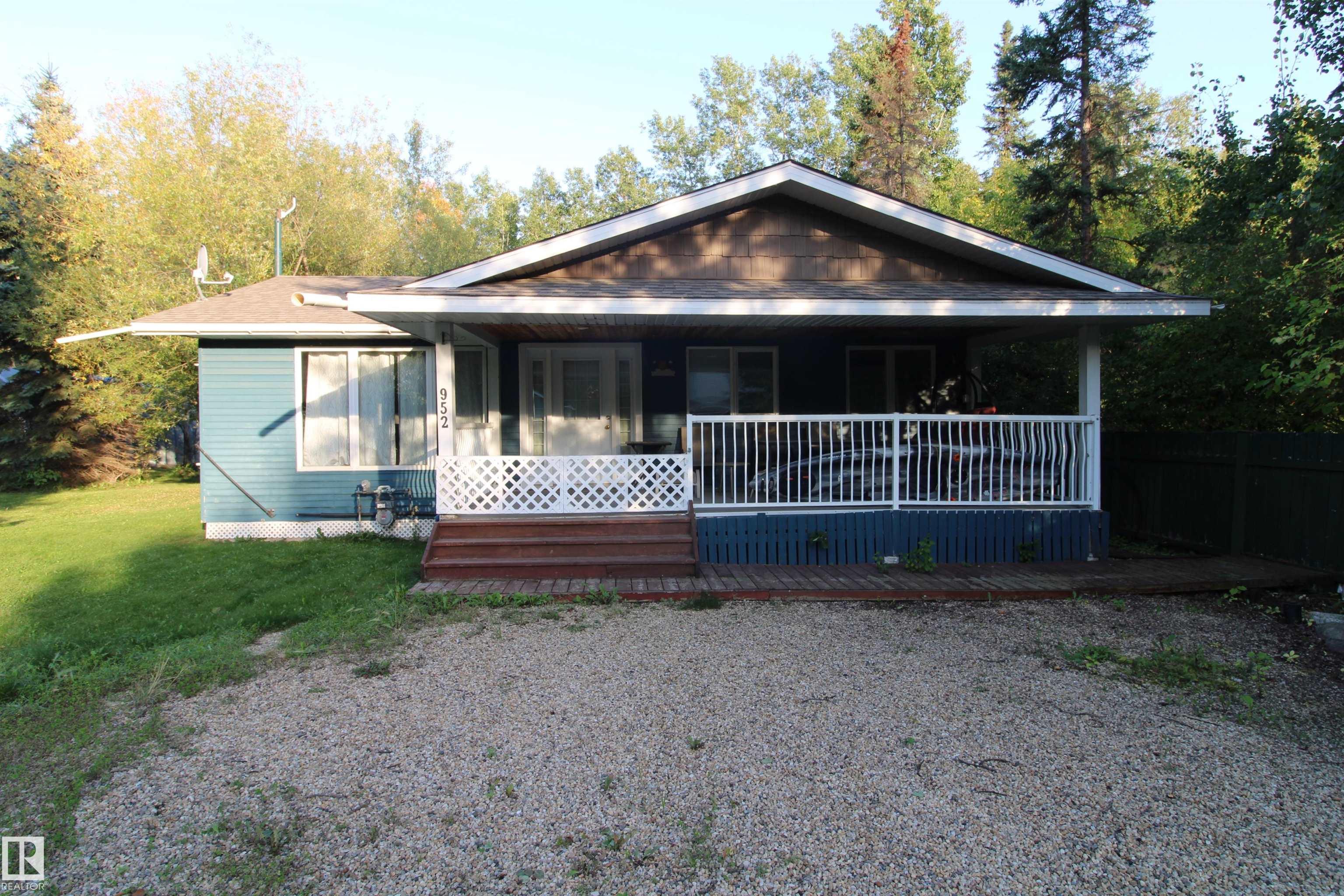 952 9 Street, Rural Lac Ste. Anne County, Alberta, T0E 1A0
