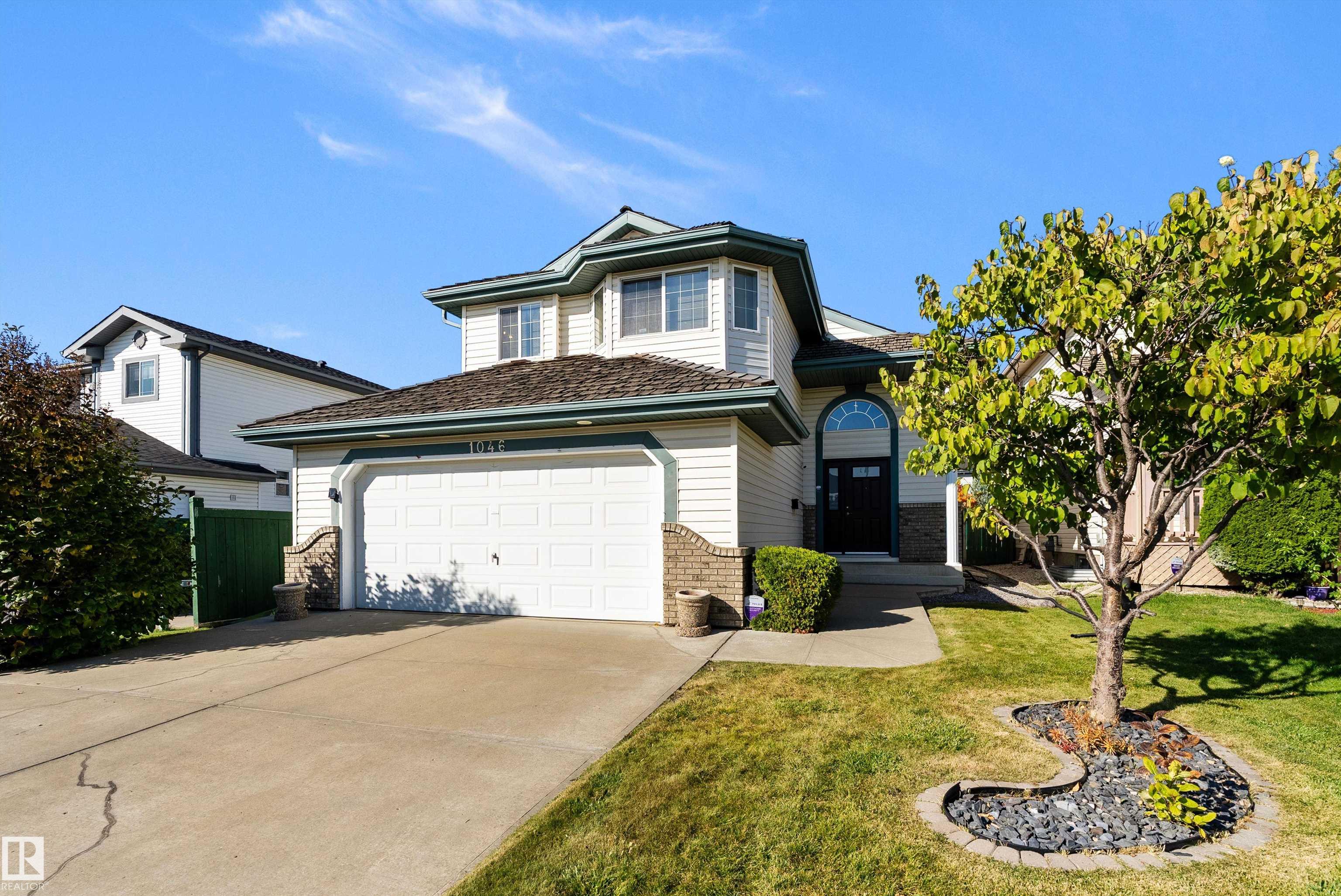 1046 Blackburn Close, Edmonton, Alberta, T6W 1C7